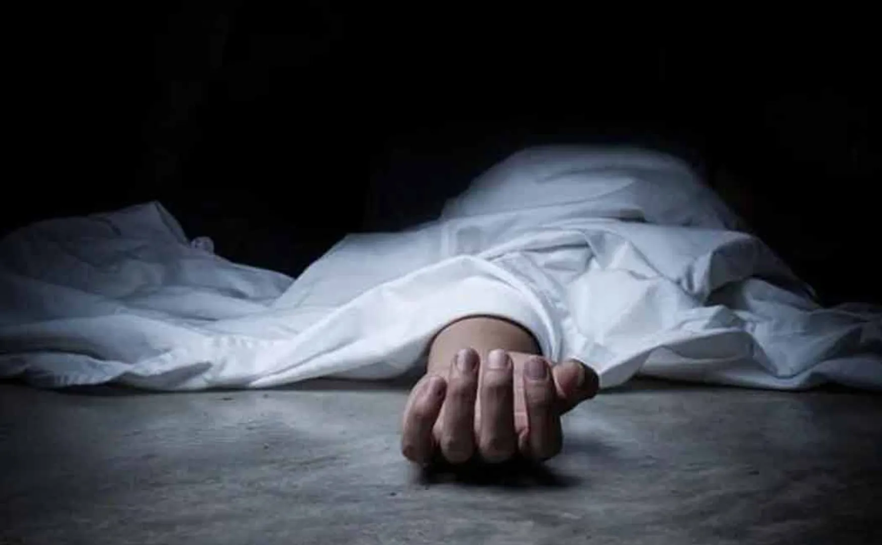 Ariyalur father son issue police searching rajenthiran 