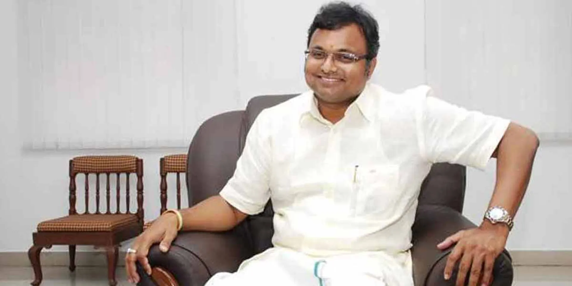 'It is wrong to look like an actor' - Karthi Chidambaram comments in support of actor Vijay!