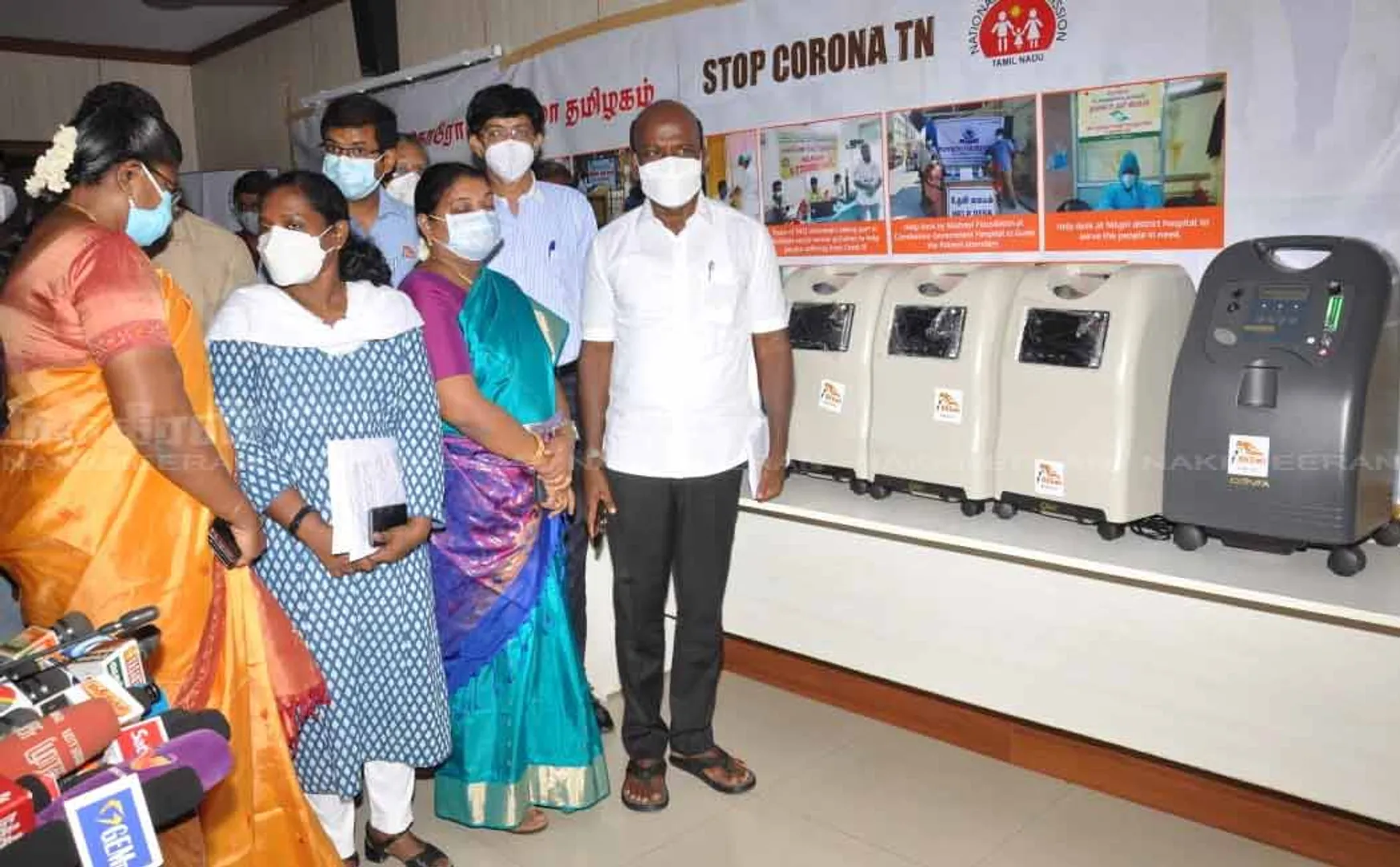 A team of volunteers donated 1000 oxygen concentrators