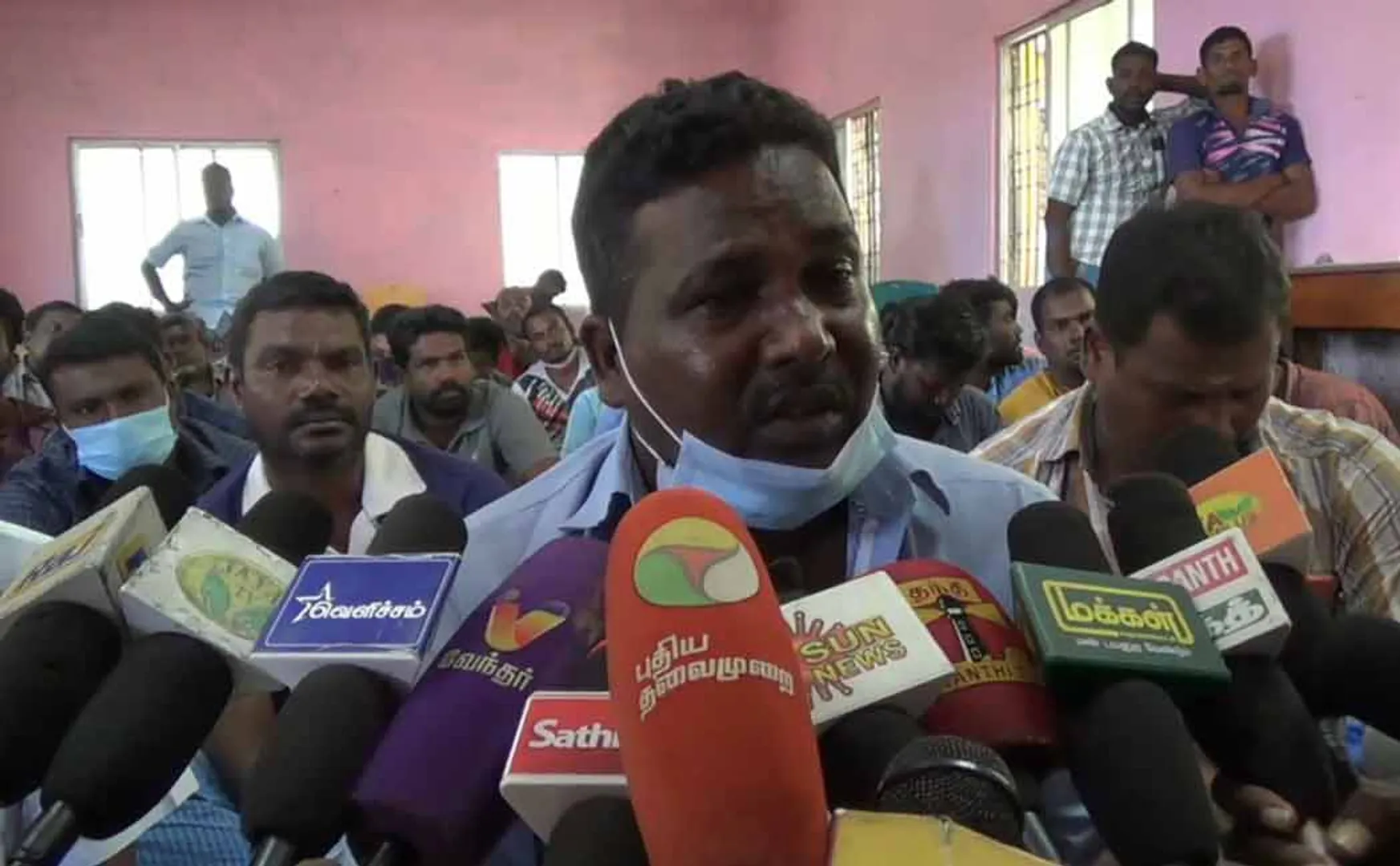 Fishermen protest against district administration