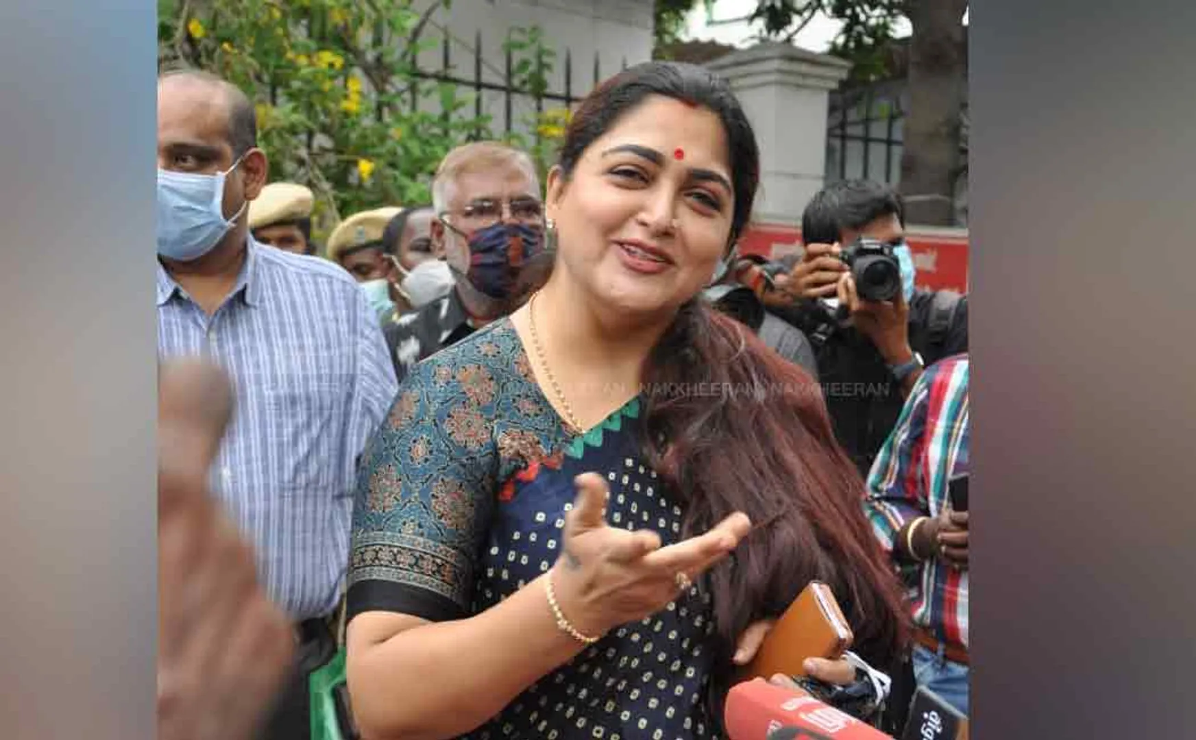 Hackers disable Twitter ..! DGP Khushboo goes to office 