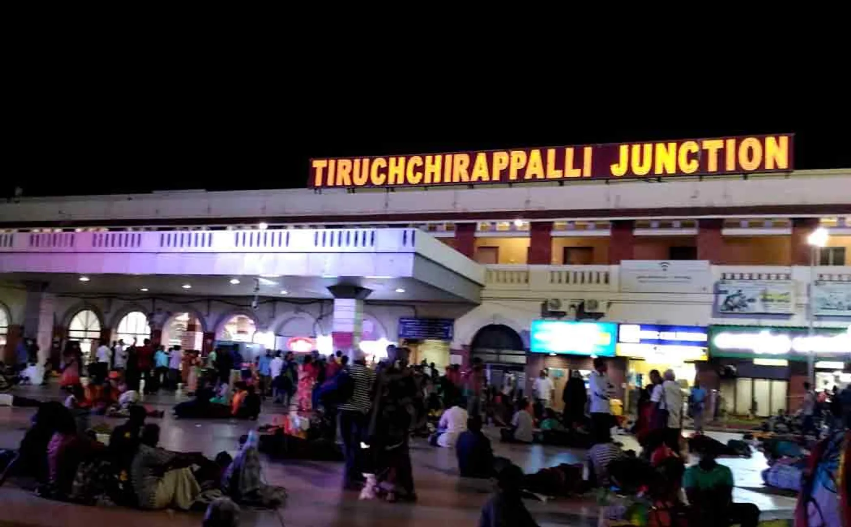 Woman leaves baby at Trichy railway station 
