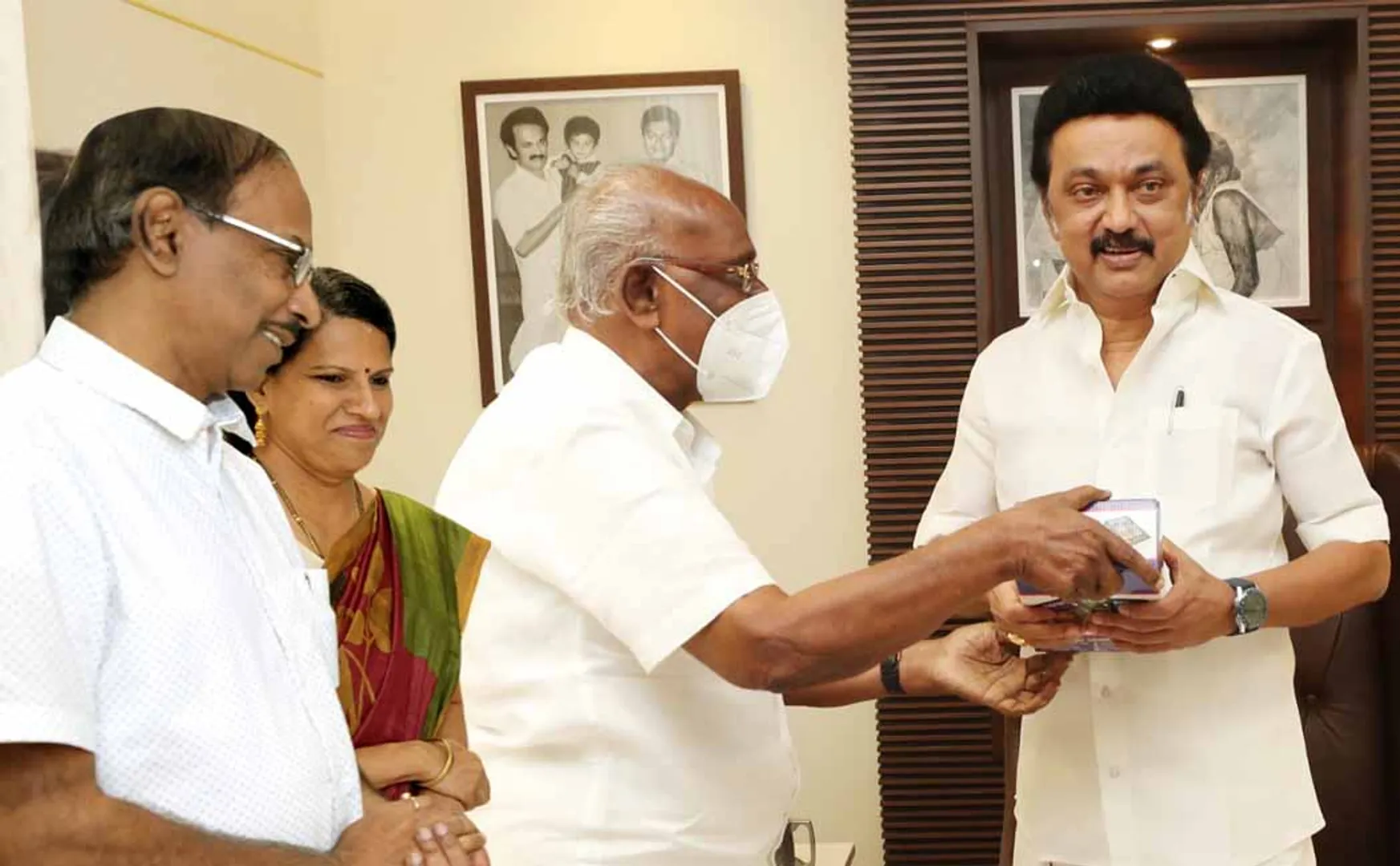 Solomon Papaya who met the Chief Minister!