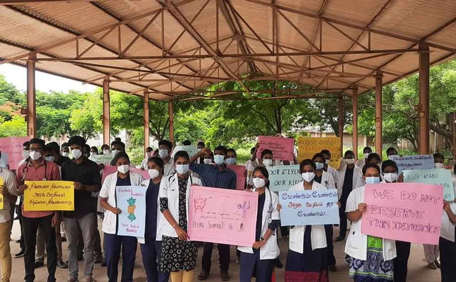 Medical college trainees involved in the demonstration