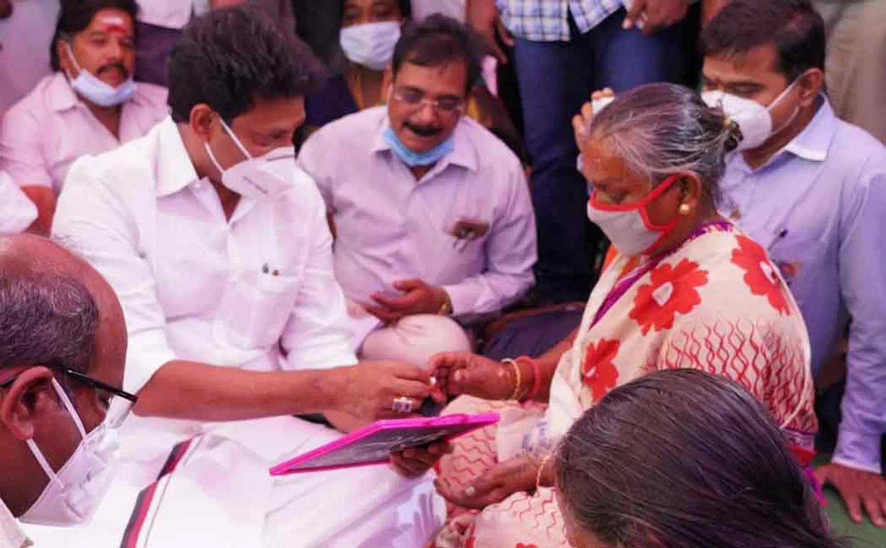 Minister Anbil Mahesh started new campaign to make people educate 