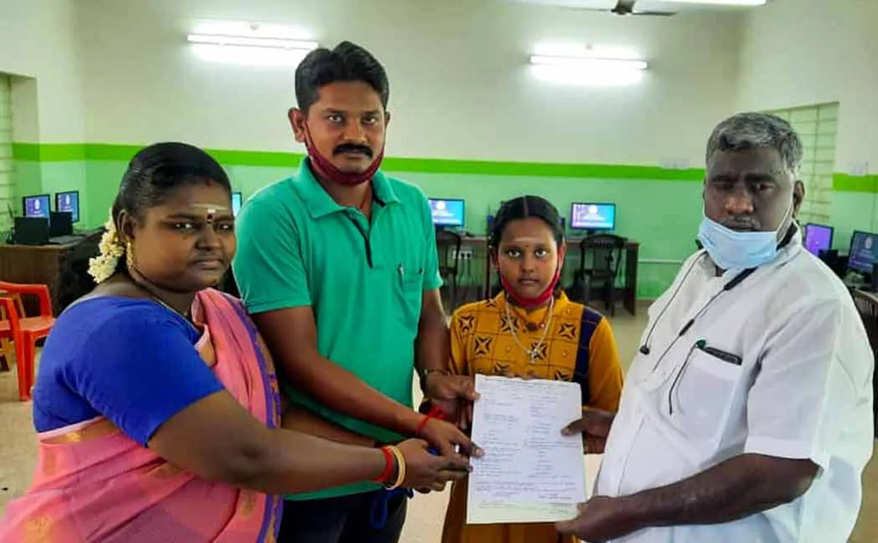 Parents and teachers returning to government schools ..!