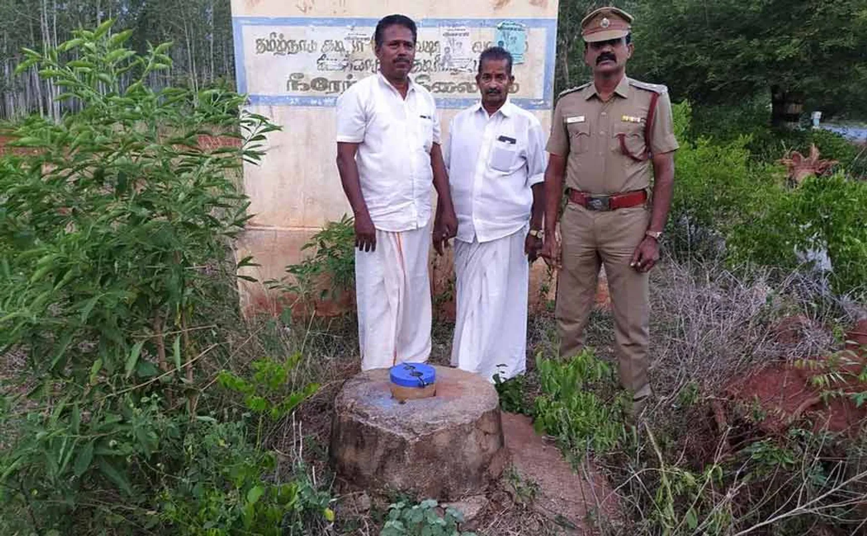 Echo of Nakkeeran internet news ... Officers hastily closed dangerous bore wells