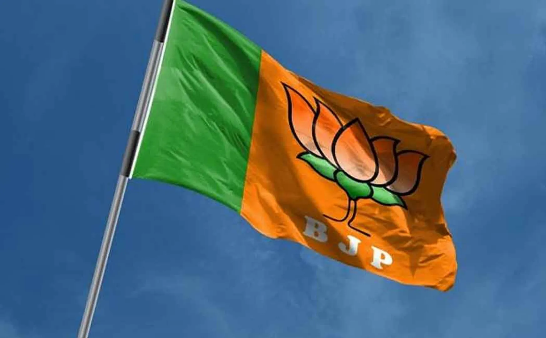 pondicherry petrol bunk issue bjp member dismissed from party 