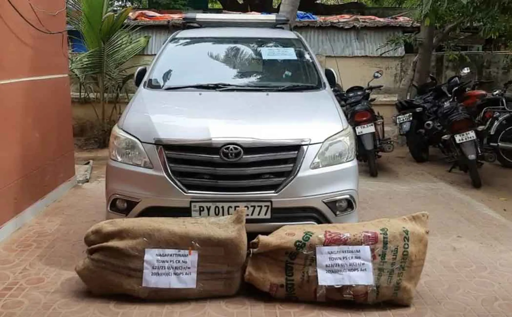 The gang who planned to smuggle cannabiss in Sami movie ..! Kidnappers caught by police ..!