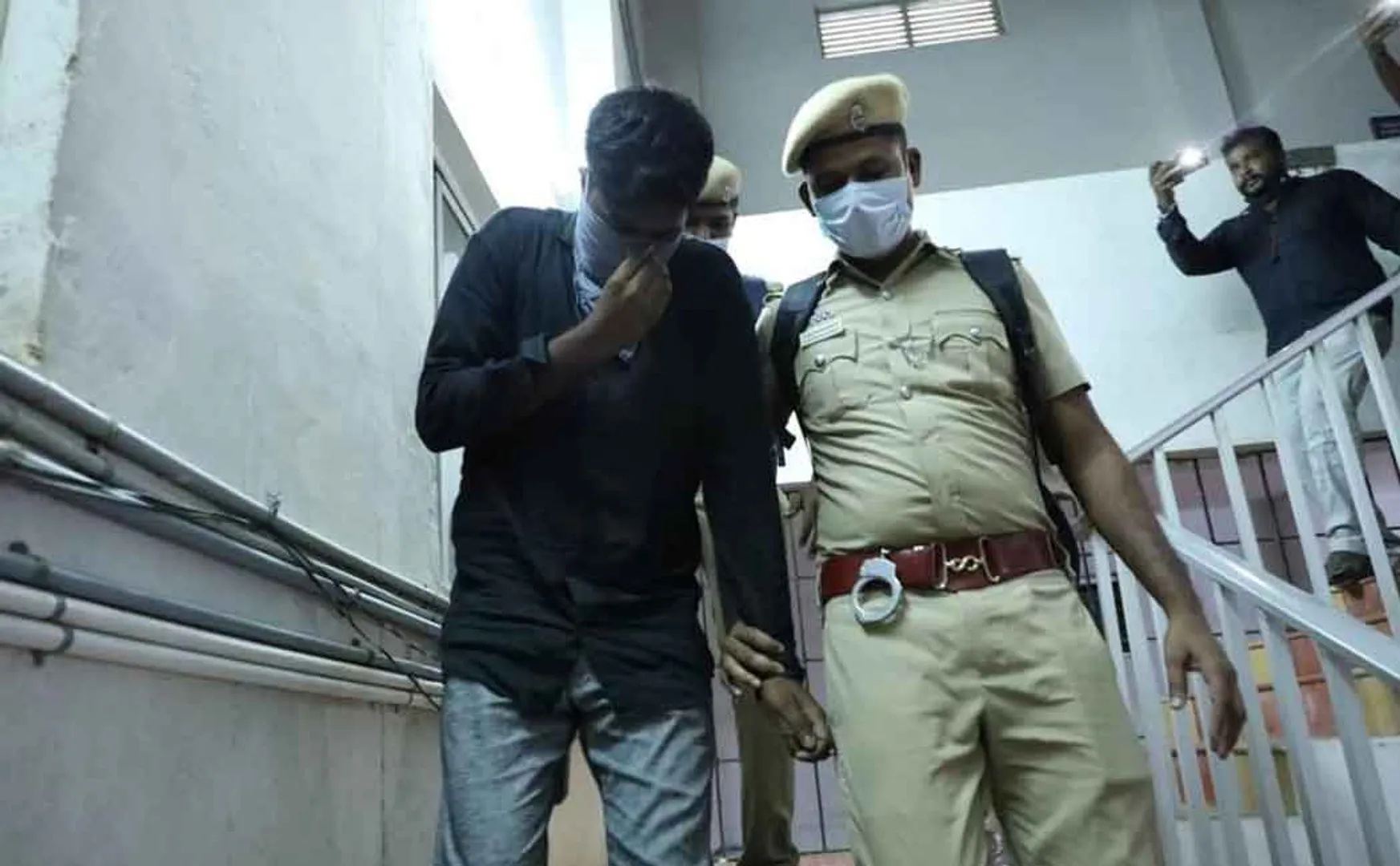 10 years imprisonment for a young man who fell in love with a young girl and cheated on her ..!