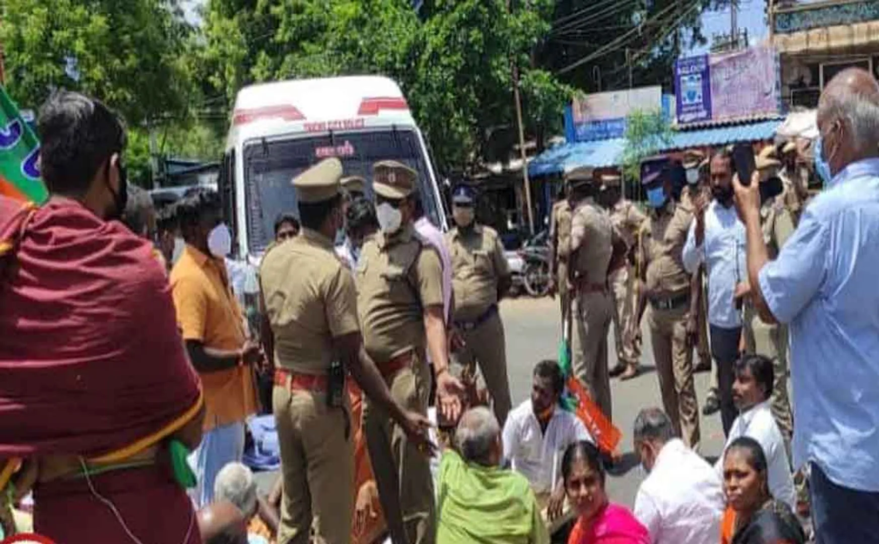 churches open ? - BJP road blockade