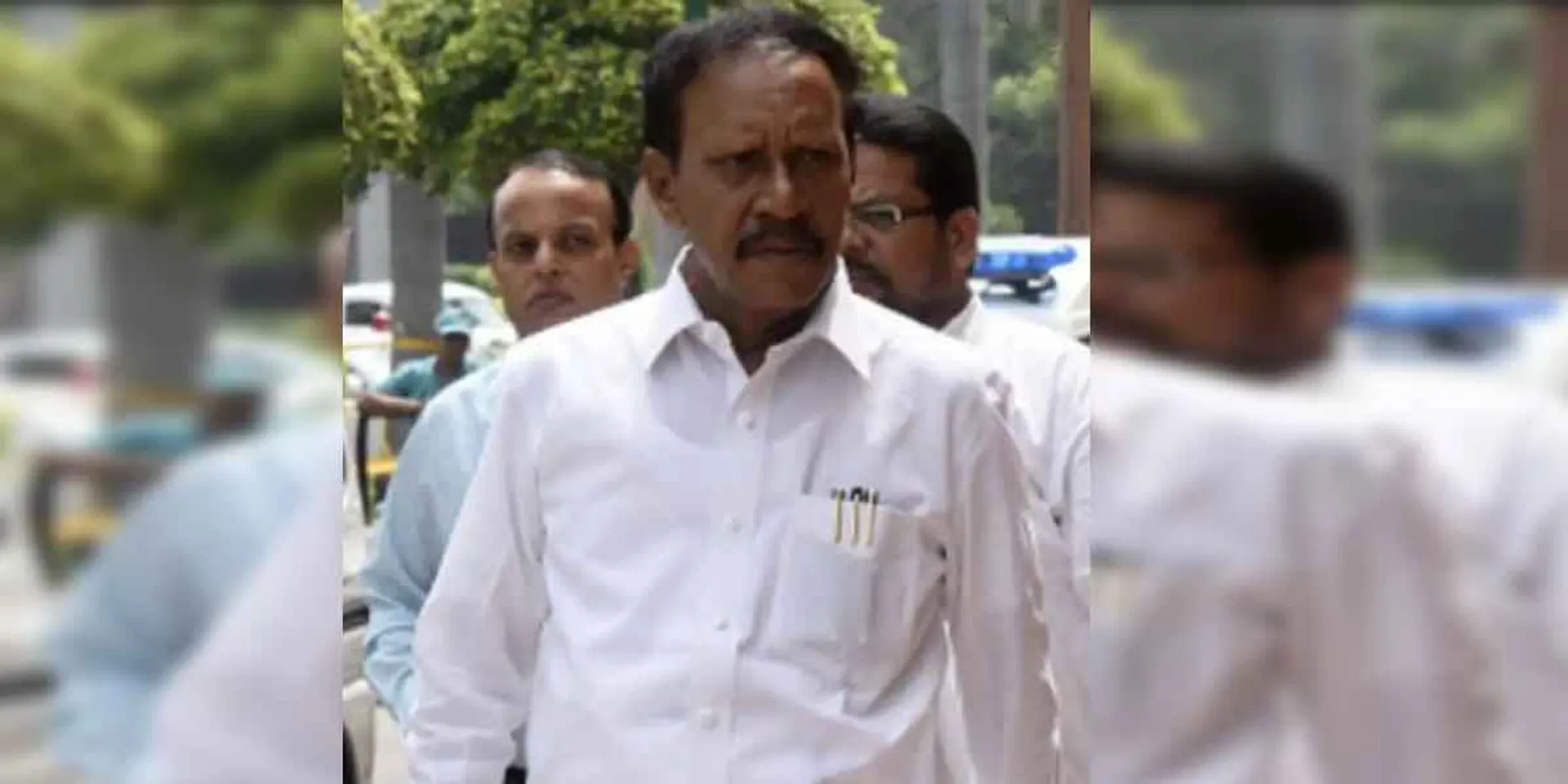 Land grab case against AIADMK Thampidurai ... Tamil Nadu government ordered to respond!