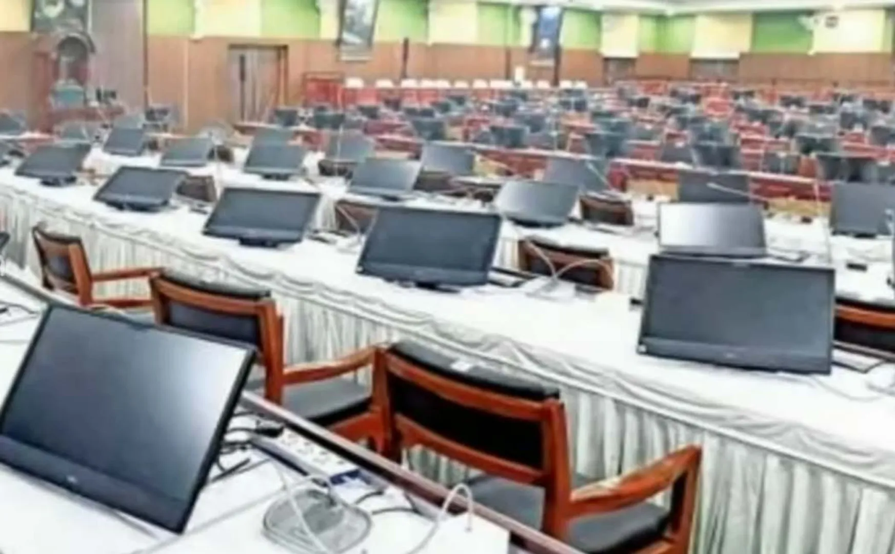 Paperless first budget! Finance Minister files!