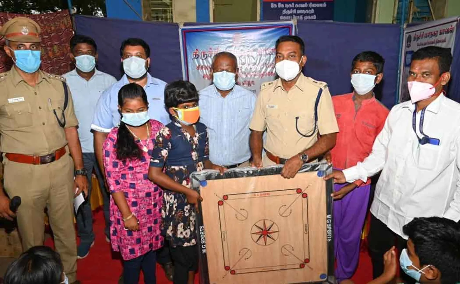 Sri Lankan camp residents thank Trichy Police Commissioner ...!