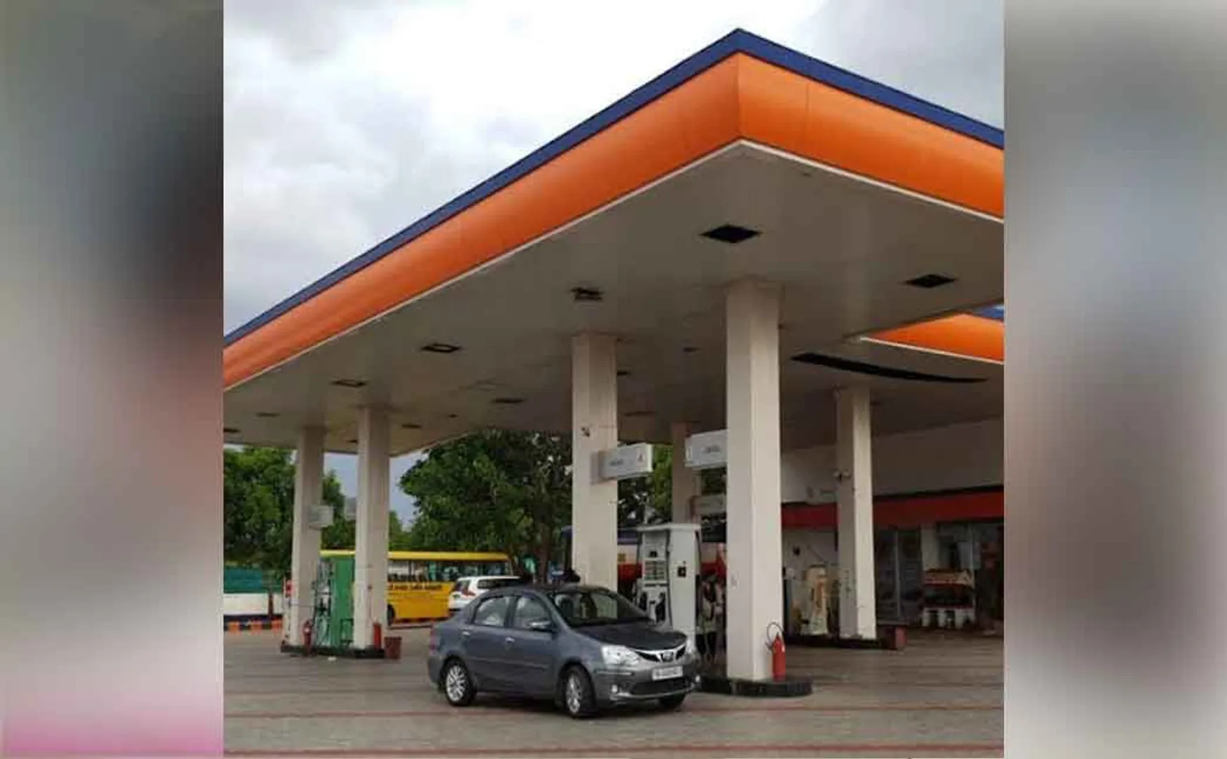"Petrol is free for those with this name" - Petrol bunk announces bizarre offer