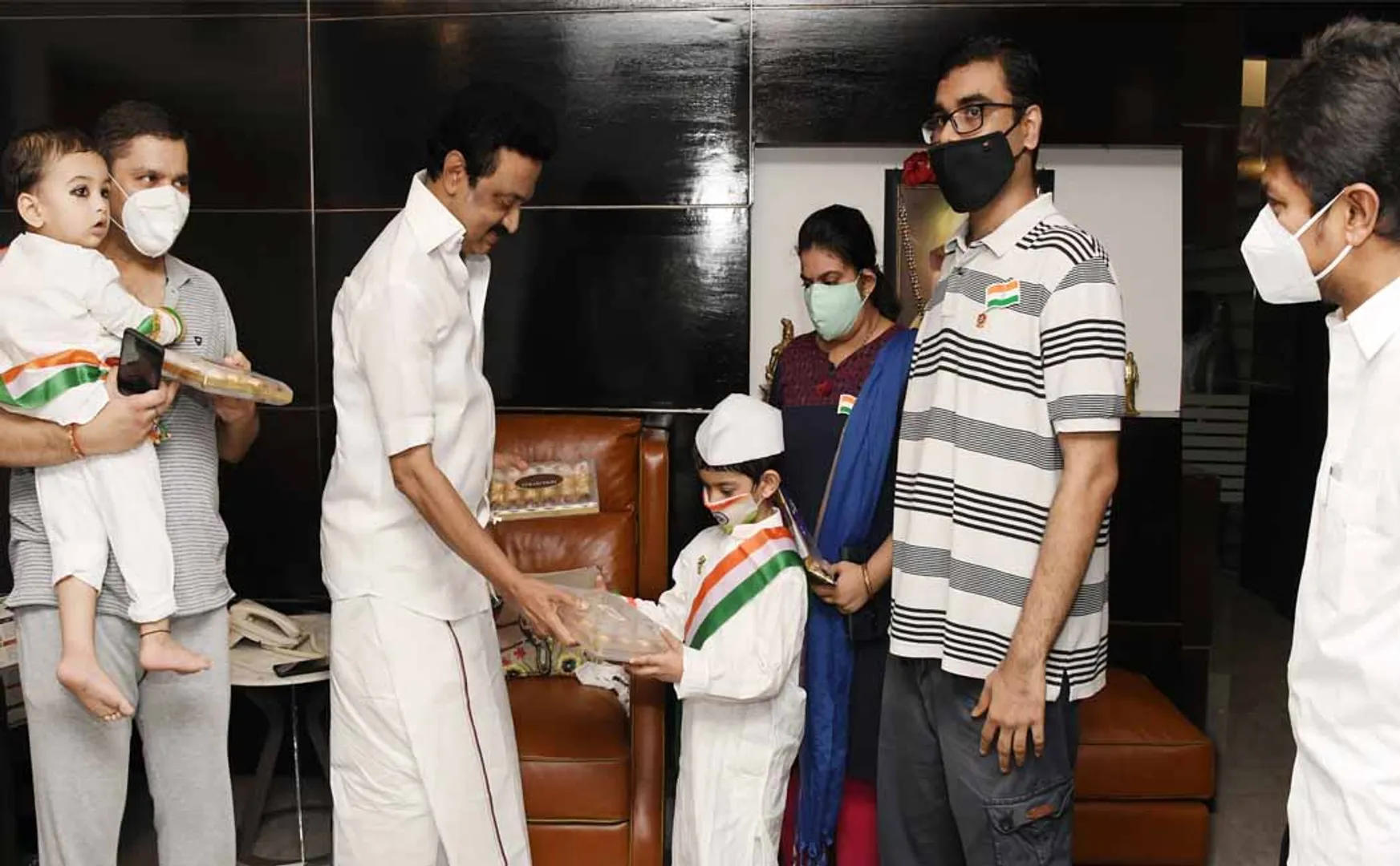 Families celebrating Independence Day   The Chief Minister called and congratulated him