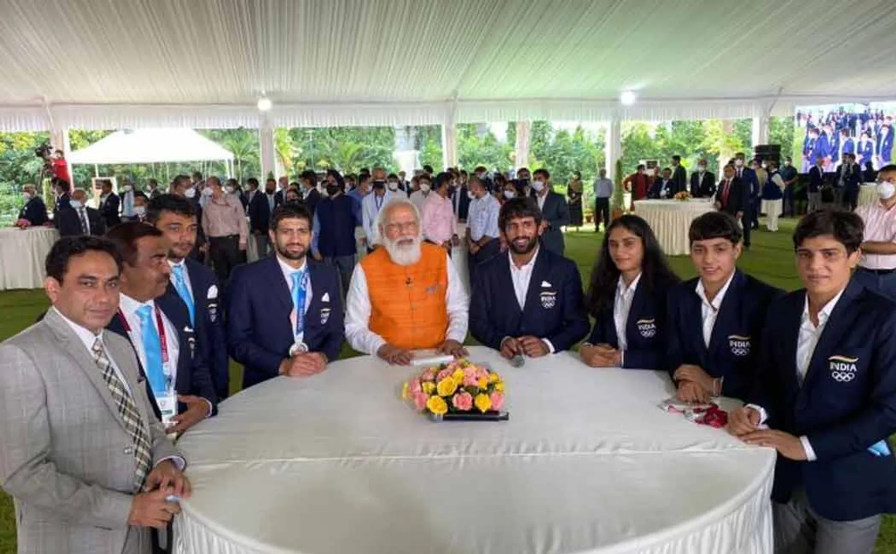 narendra modi - p.v sindhu 