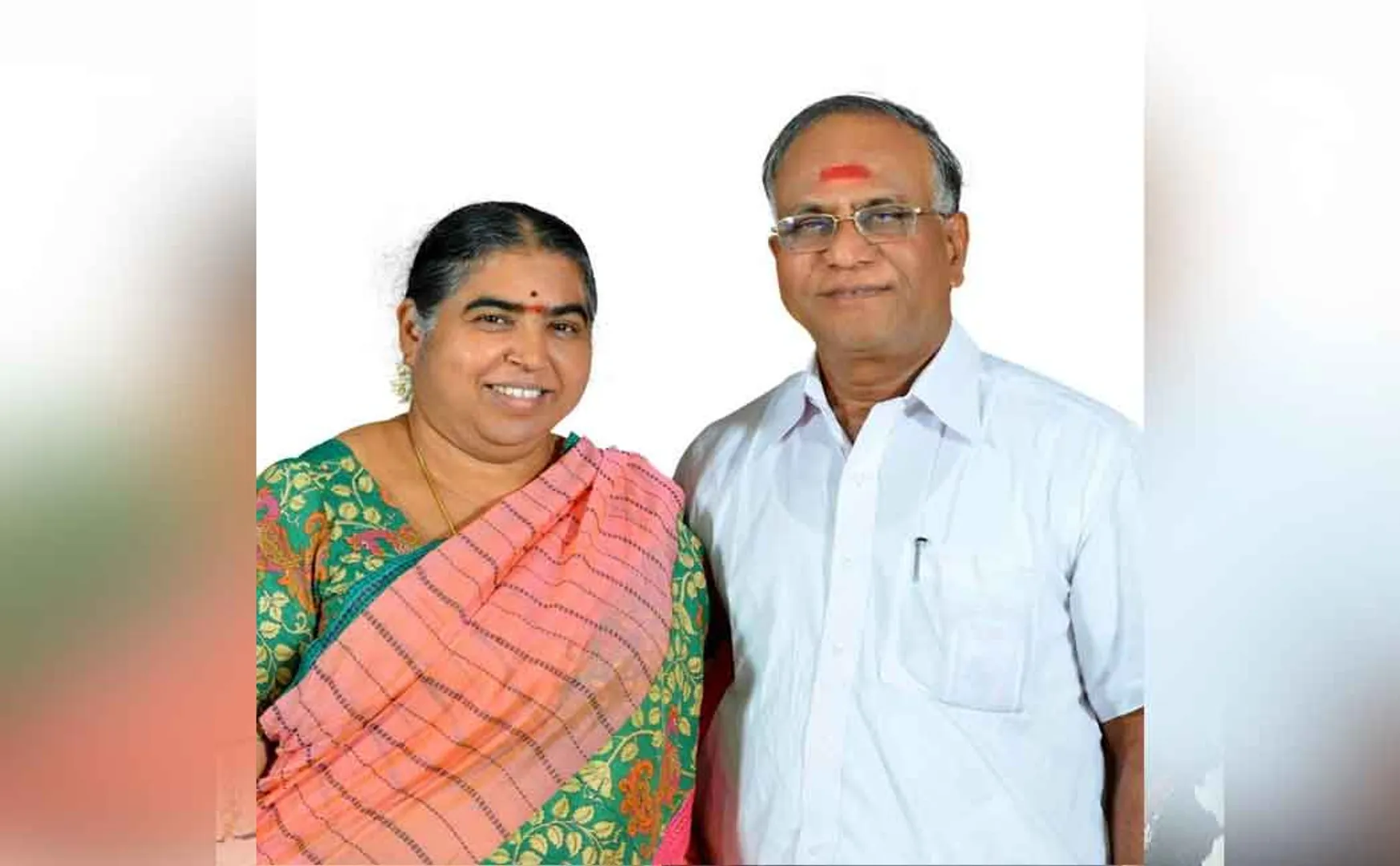 Chief Minister presents 'Avvaiyar Award' to deserving female personality