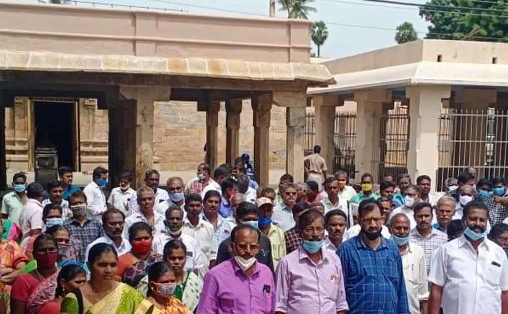 Agricultural Co-operative Union workers strike  
