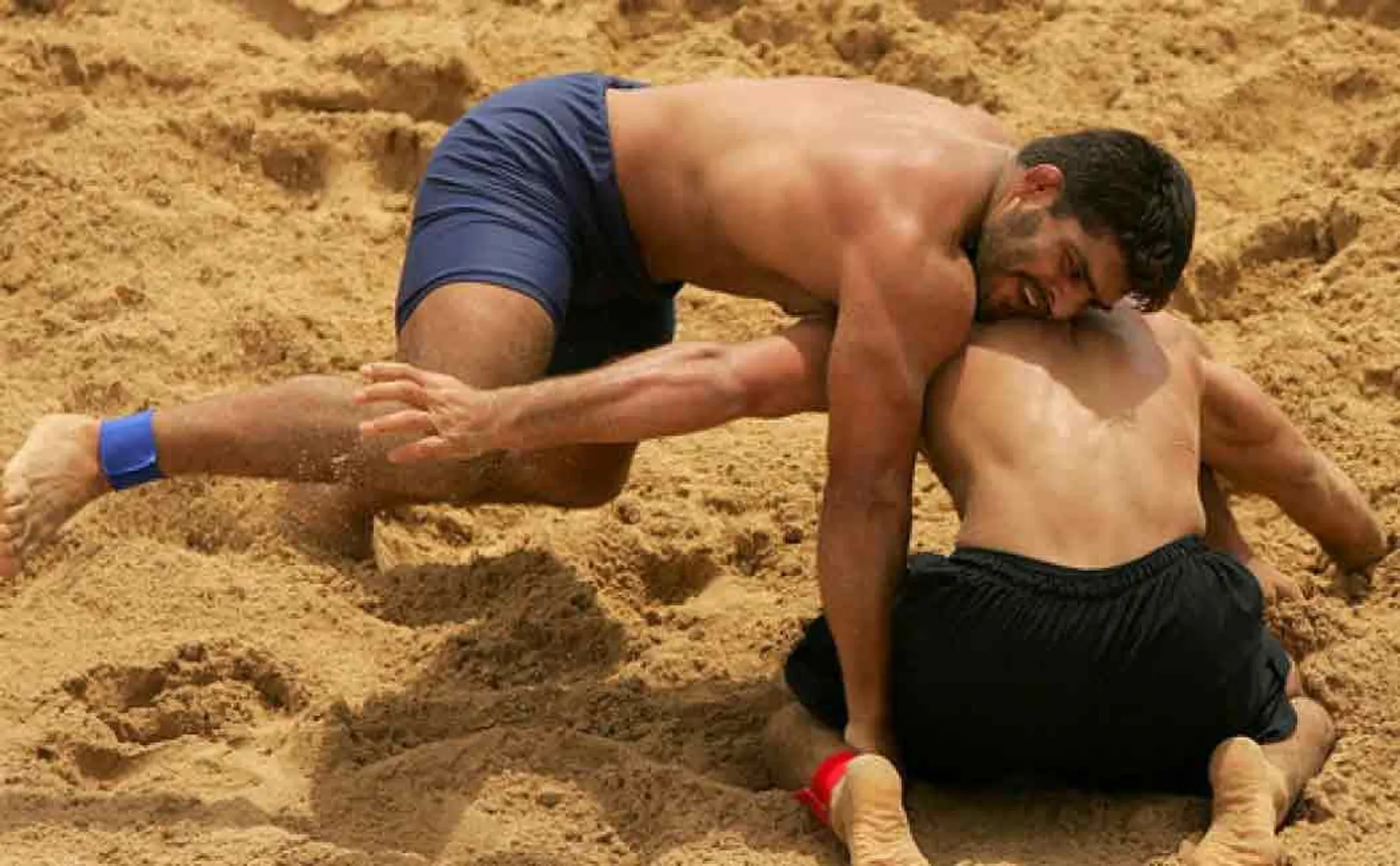 indias first beach wrestling national competition to held in tamilnadu