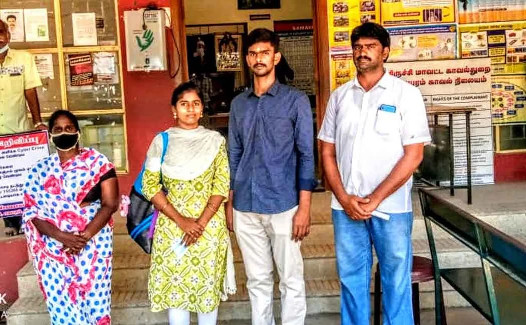 Romantic marriage; The bride and groom came to the police station asking for security