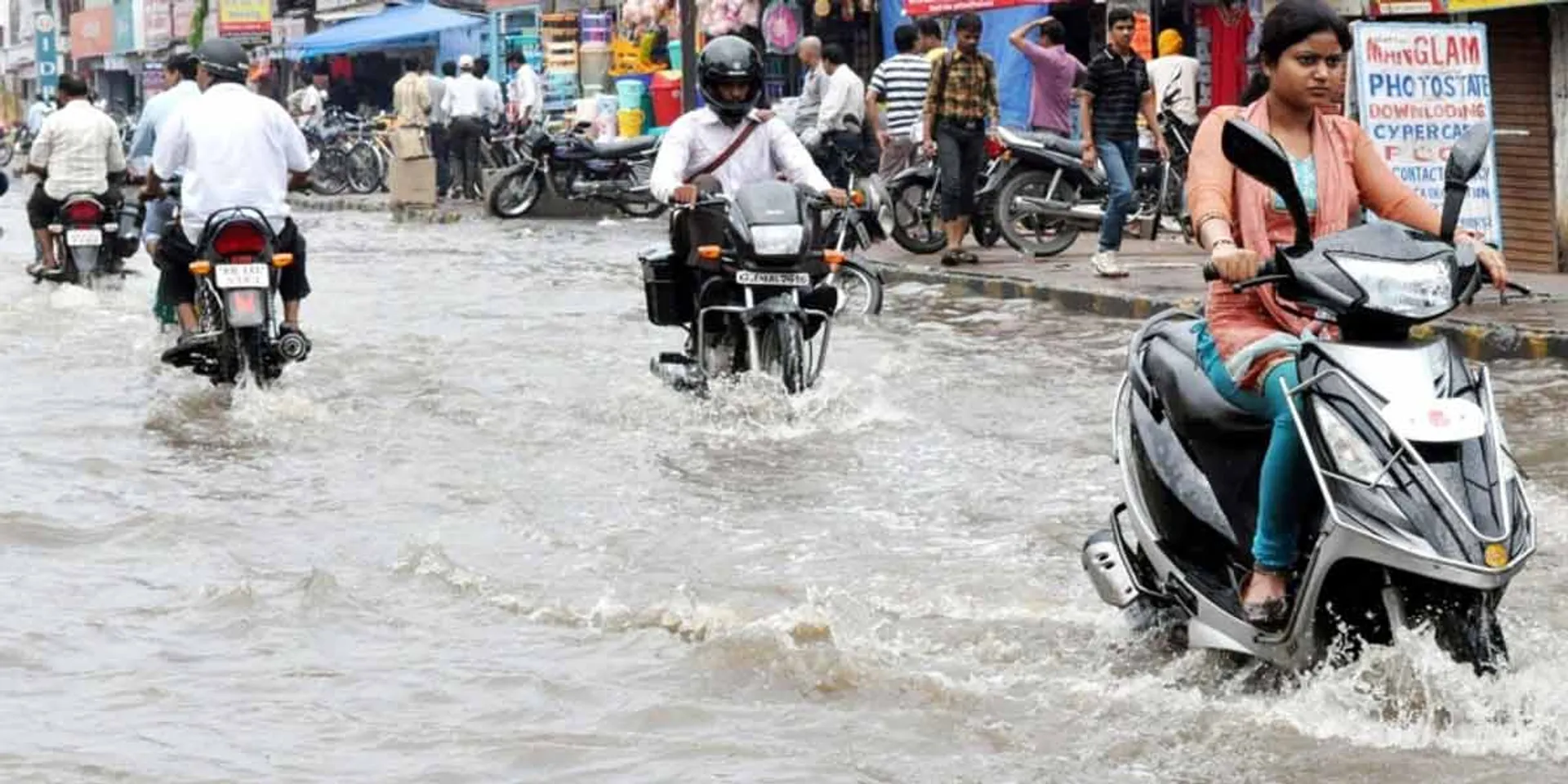 Heavy rain with thunder in Chennai .. Chance of rain in 11 districts!