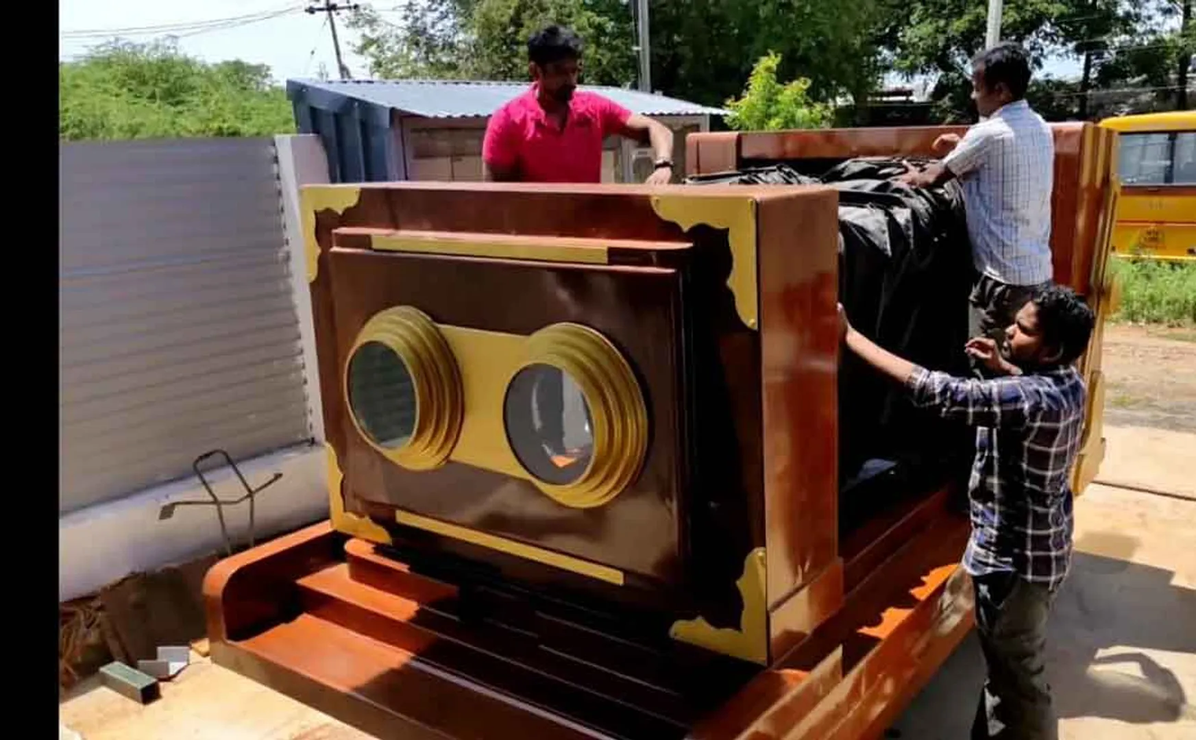 Camera car made in Trichy leaving for Singapore