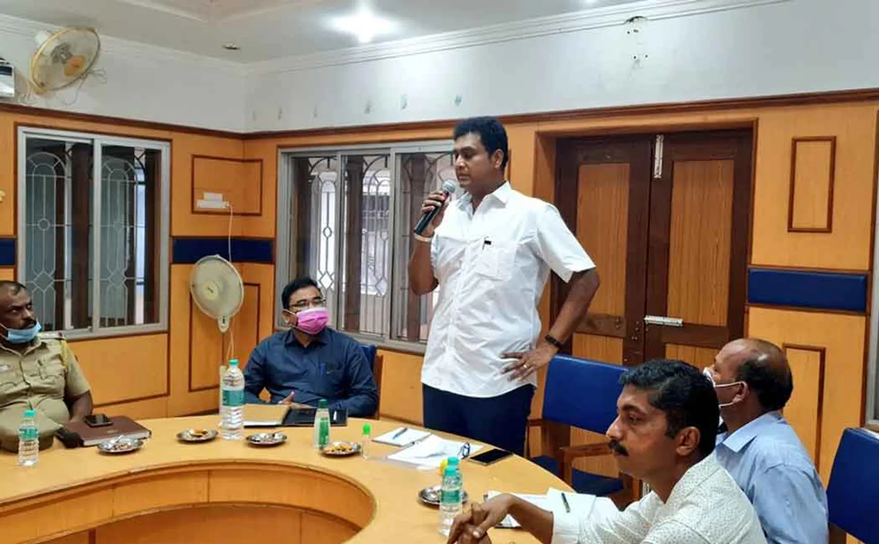 TRB Raja met traders members 