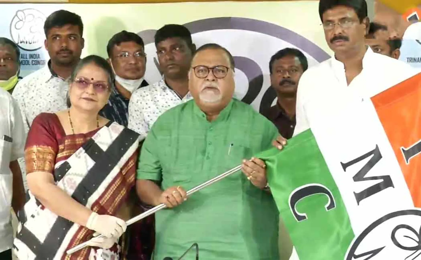 bjp mla joins tmc 