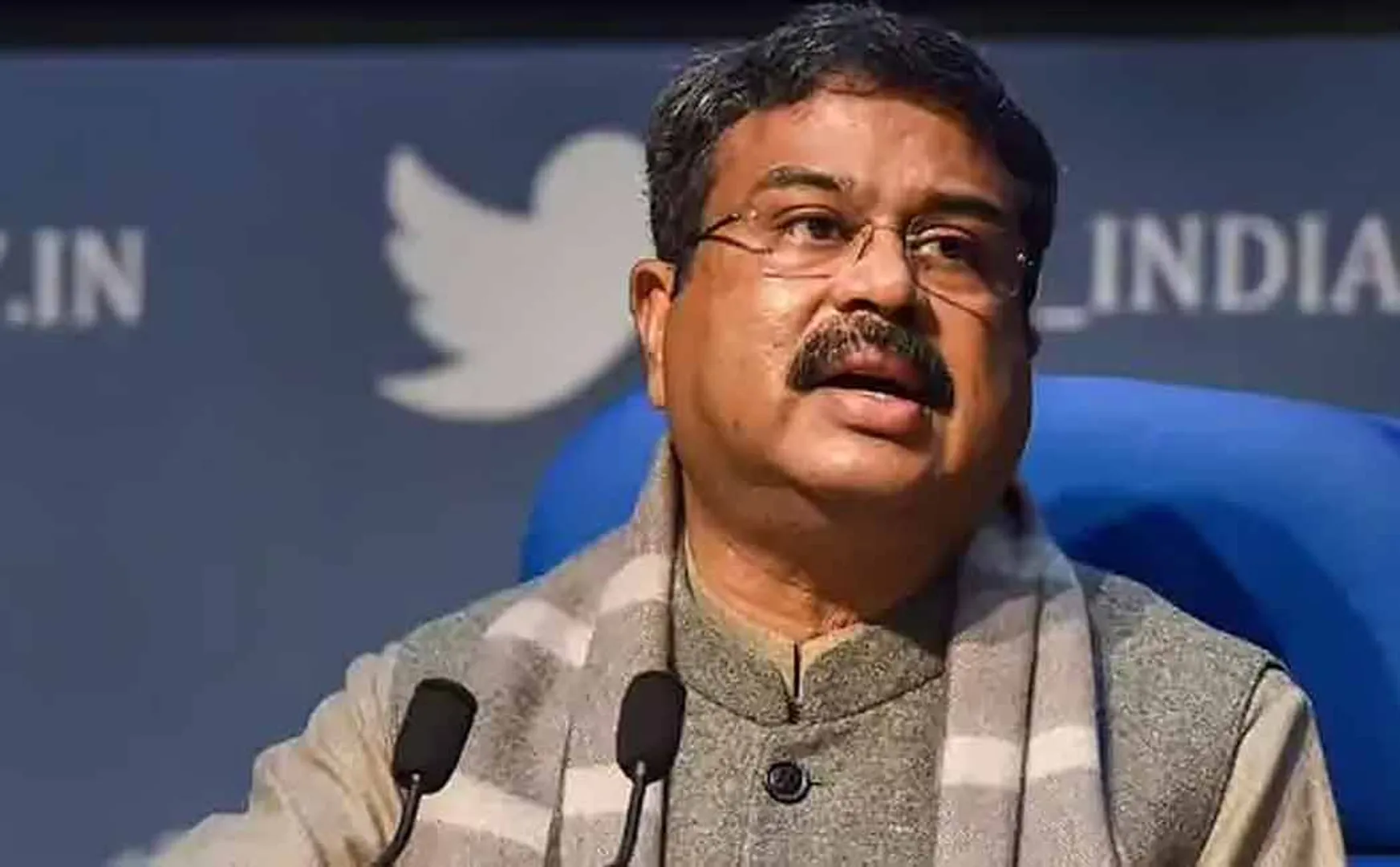 union education minister 