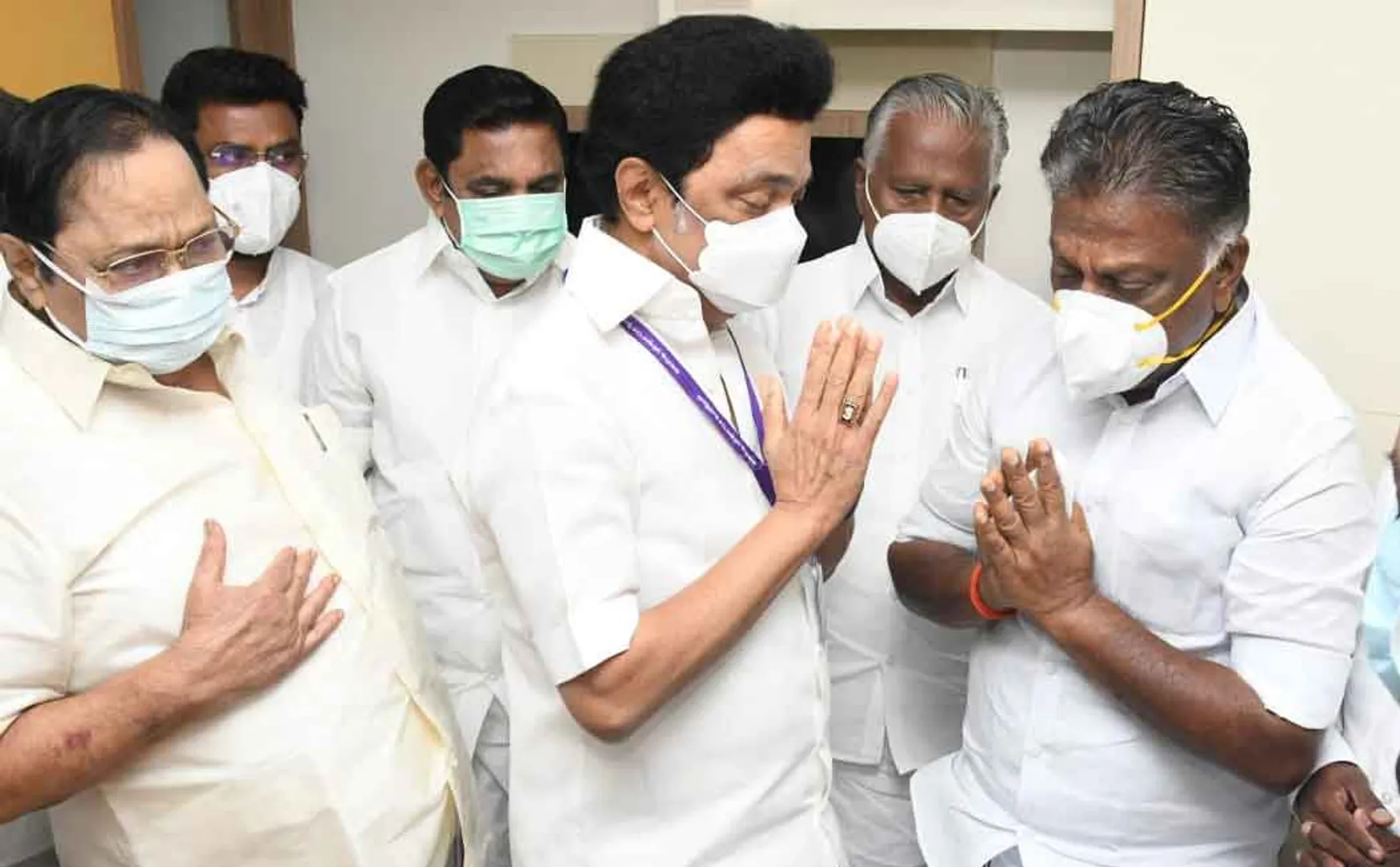  Chief Minister pays personal tribute to O.P.S. wife