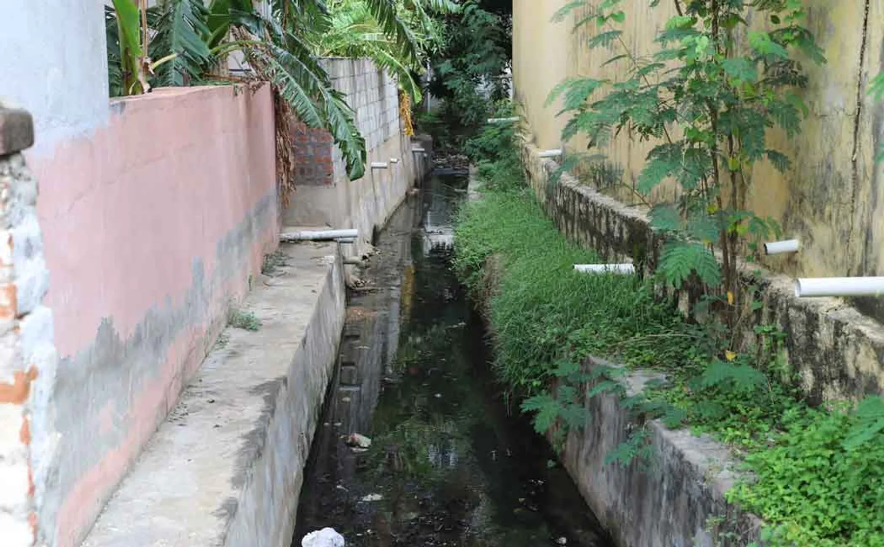 20 feet canal became 2 feet tragic story!