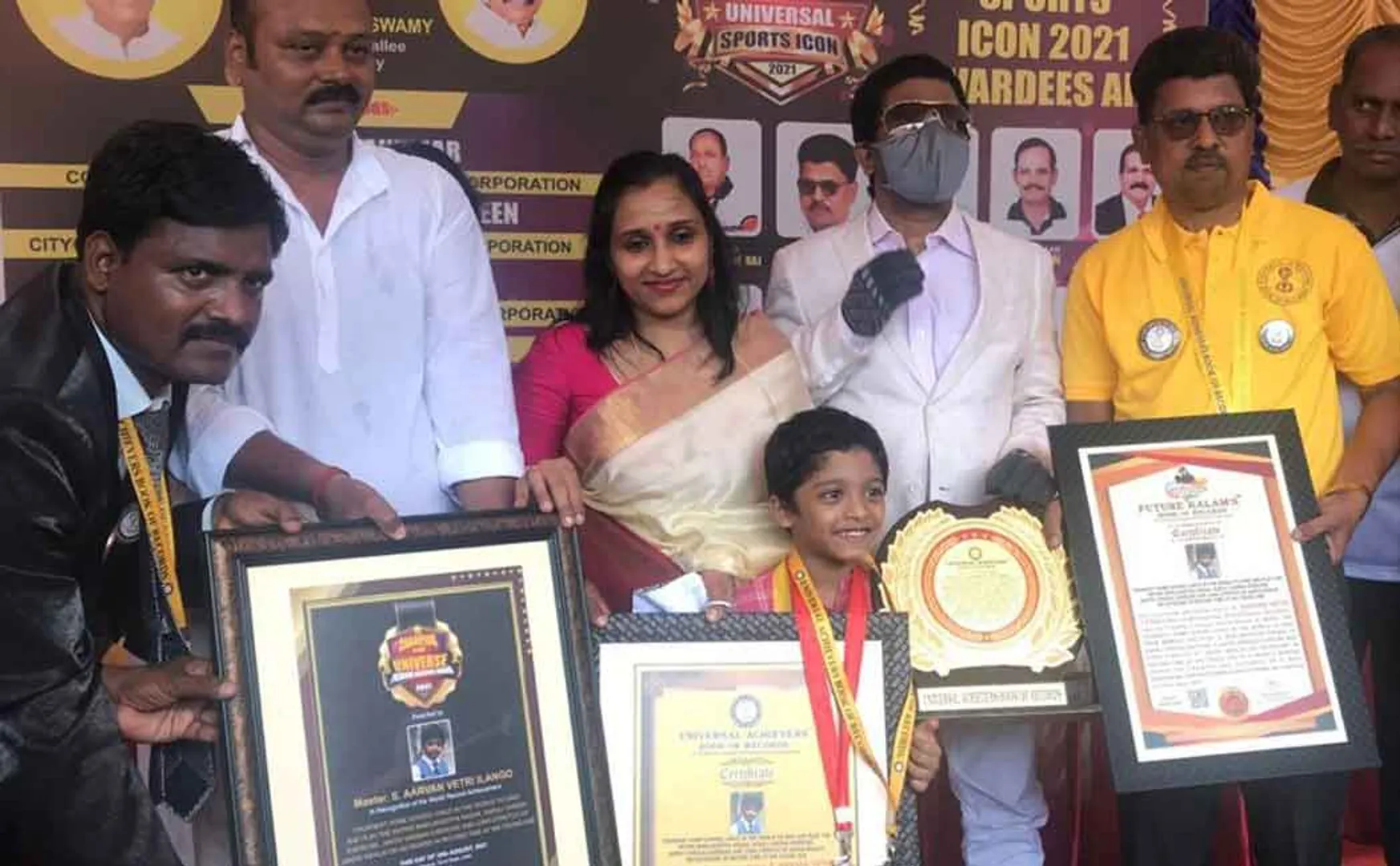 6 year old boy made world record by singing 72 ragas ..!