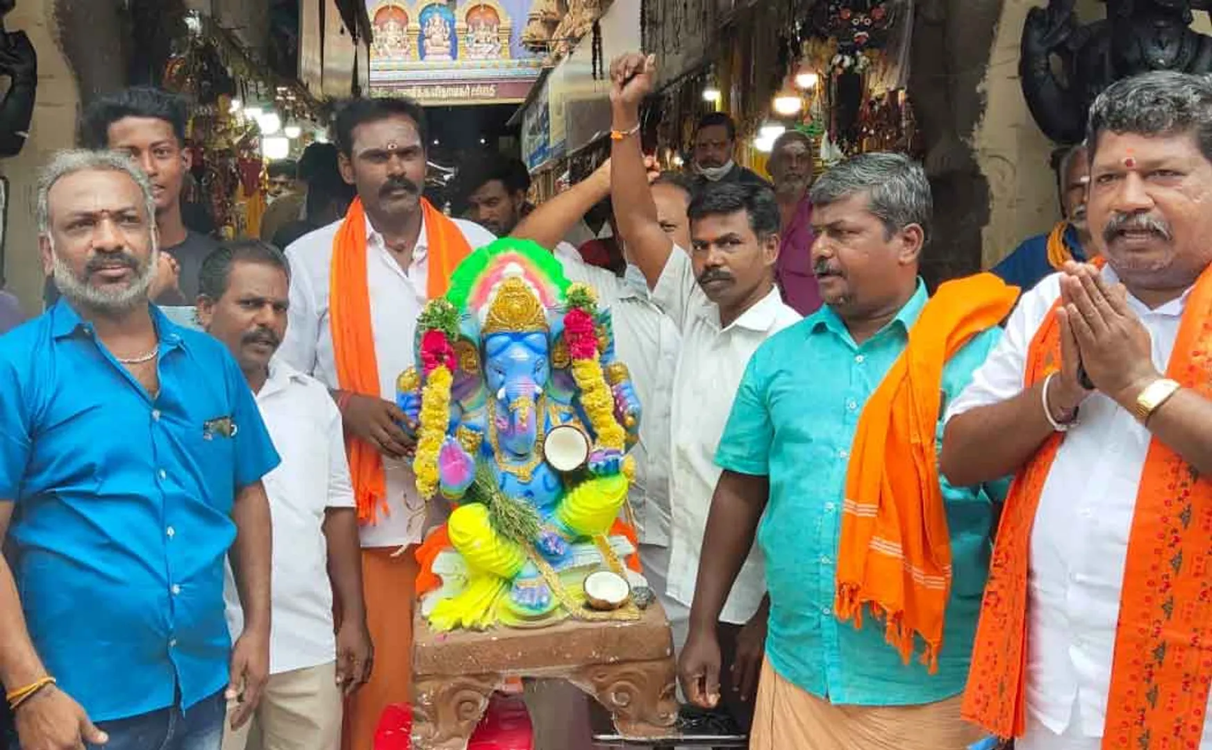 "We will hold a Ganesha Chaturthi procession on behalf of the Hindu People's Party in defiance of the ban ..." - Chandru