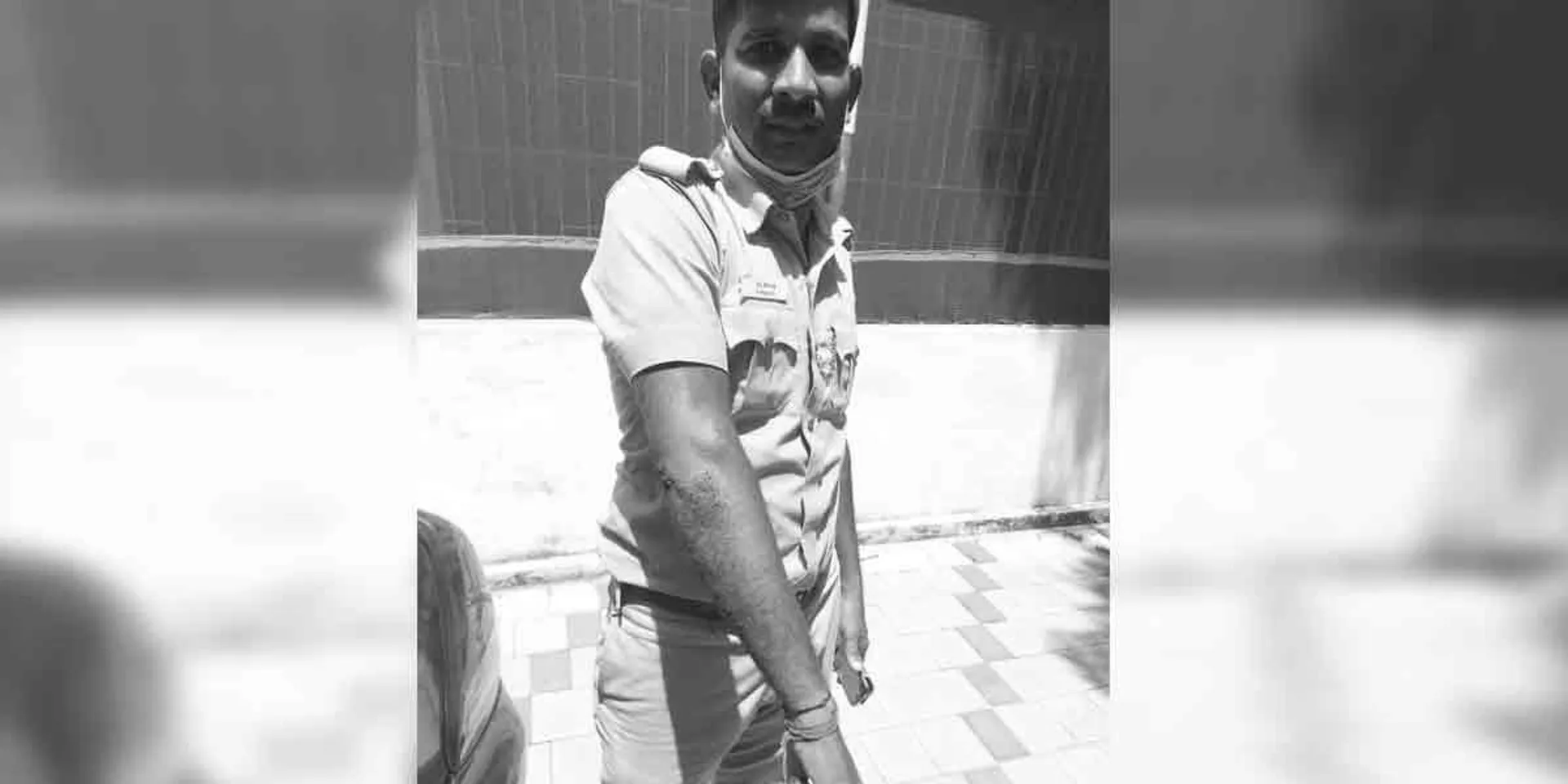 The policeman who chased away the car thief as an individual ... Nomination for the heroic act