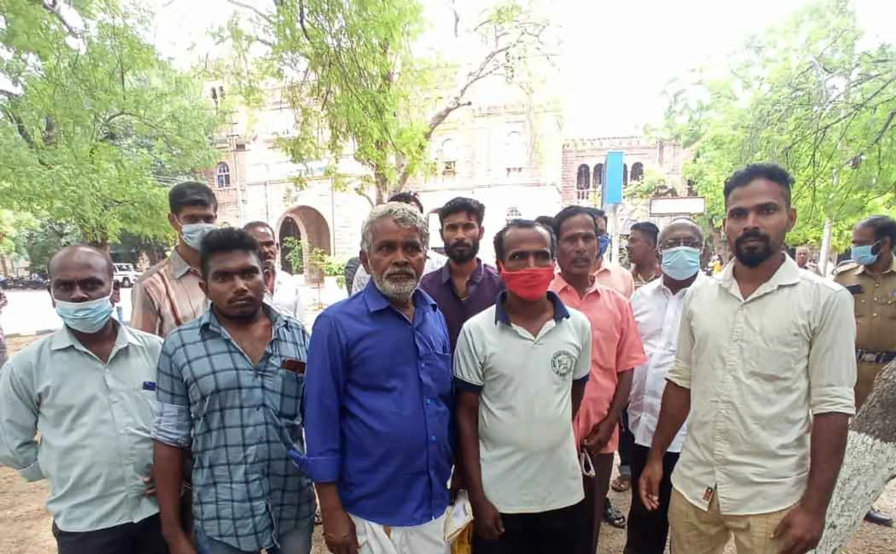 Multi-crore fraud against 195 people; Victims petition the collector!