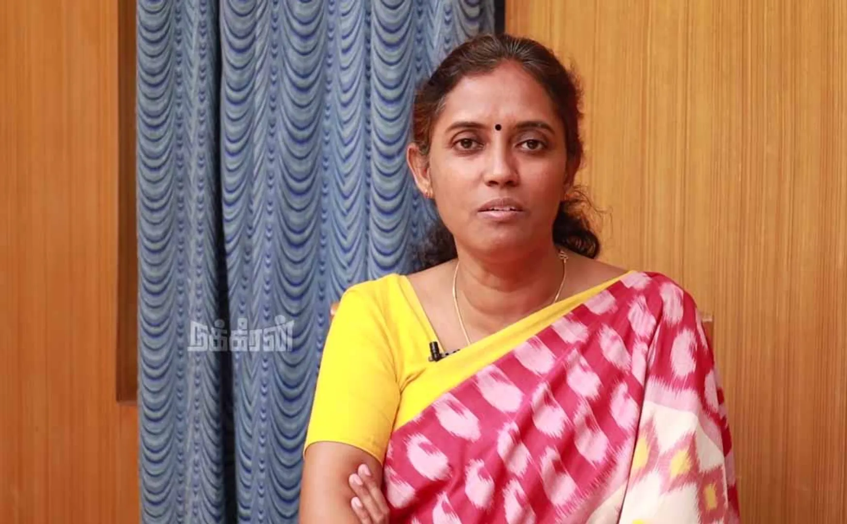 "Gandhi in Gujarati clothes in Madurai ...." - Jyoti Mani MP!
