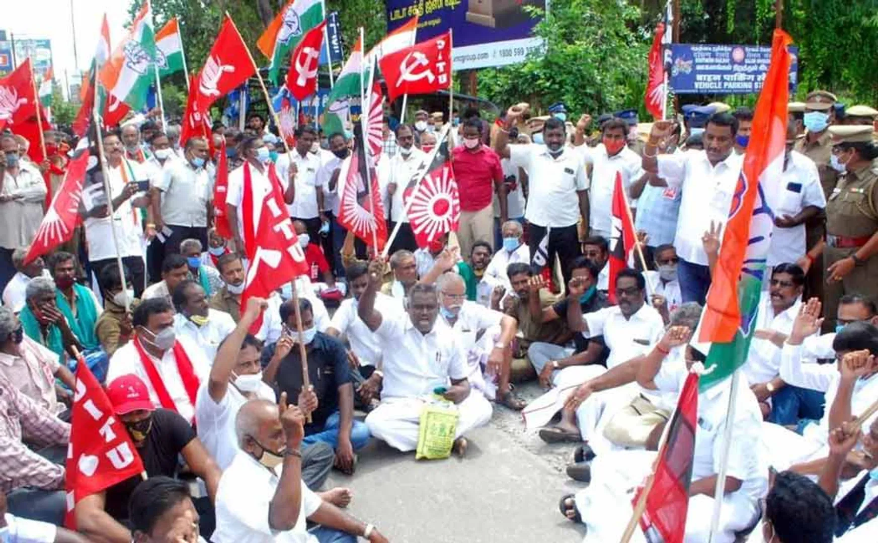 Road and Train block at erode to support farmers 