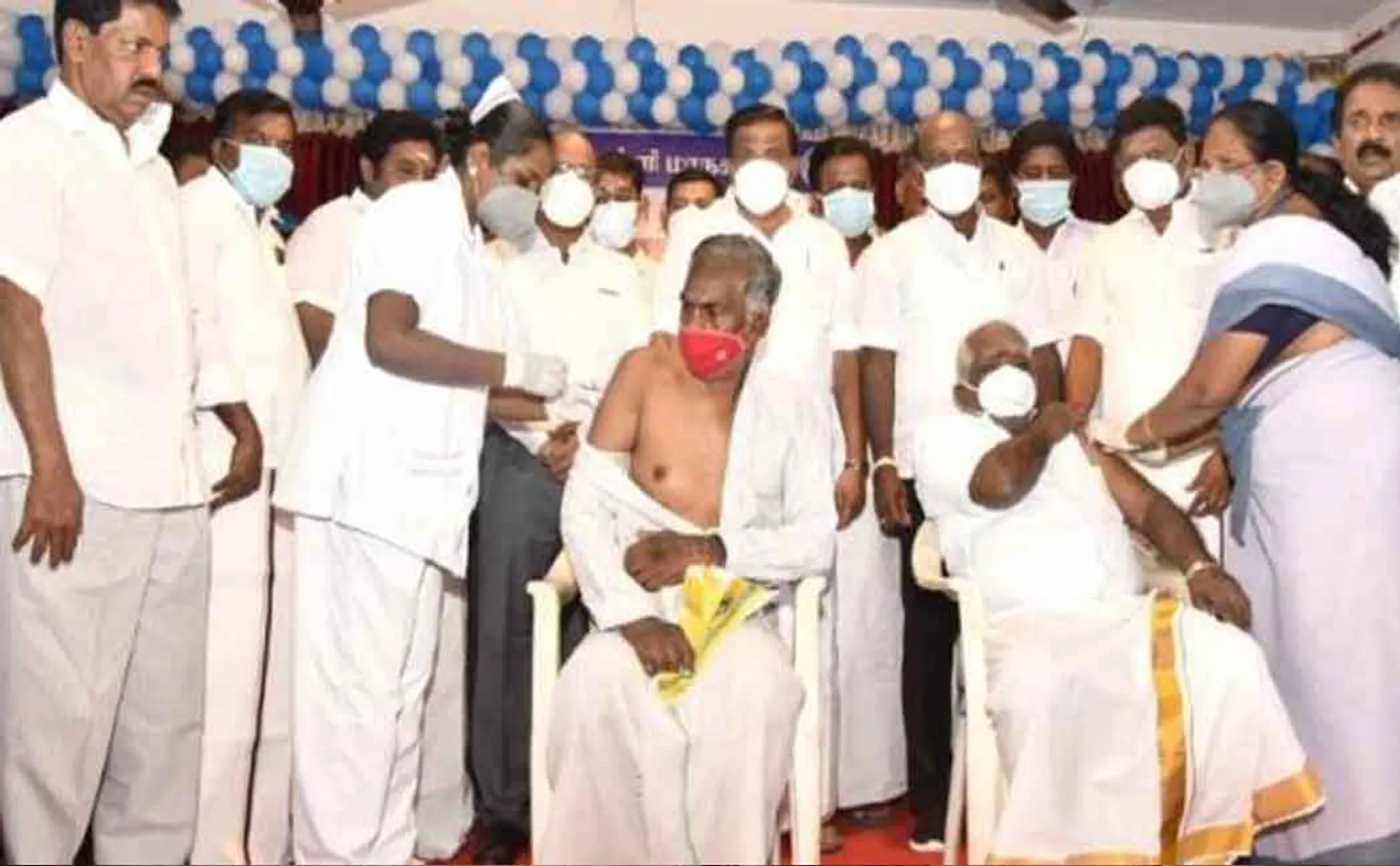 Ministers who award one hundred percent vaccinated panchayats