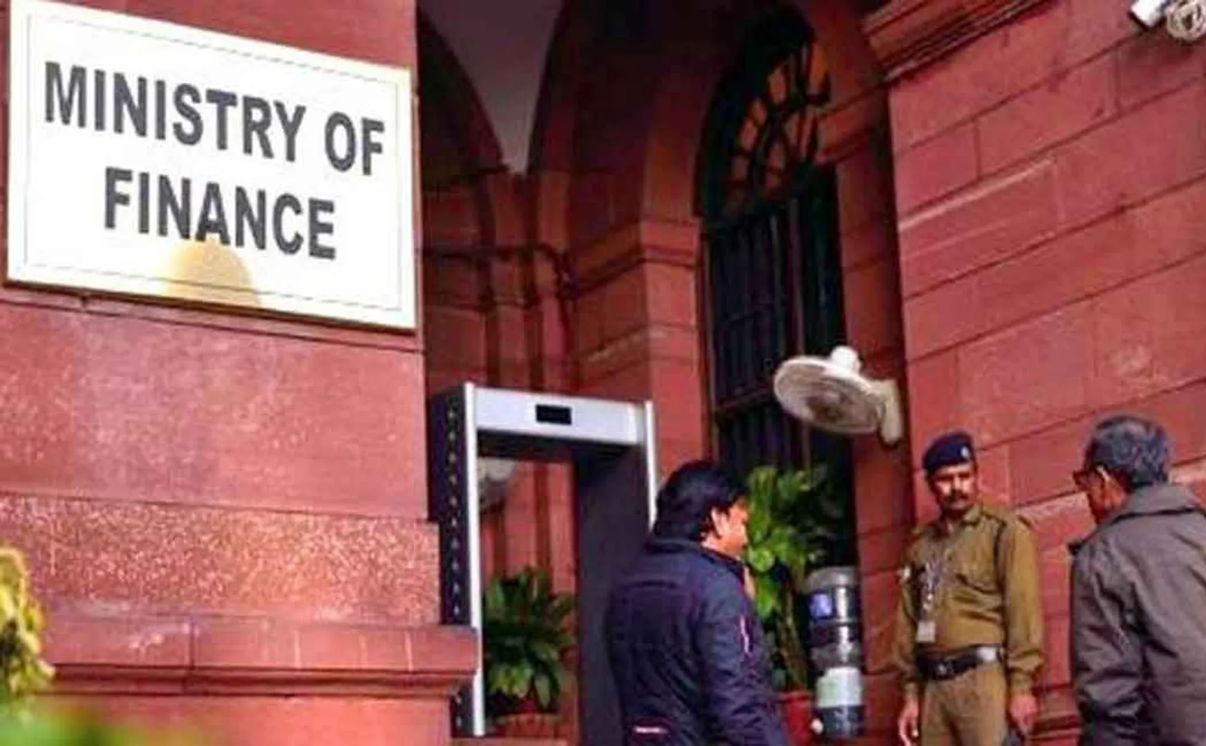 Five lakh crore loan to the central government 
