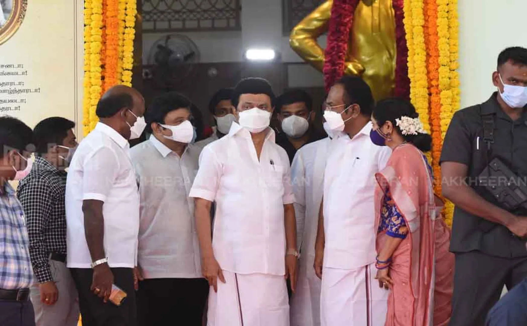 Chief Minister pays homage to Shivaji Ganesan statue