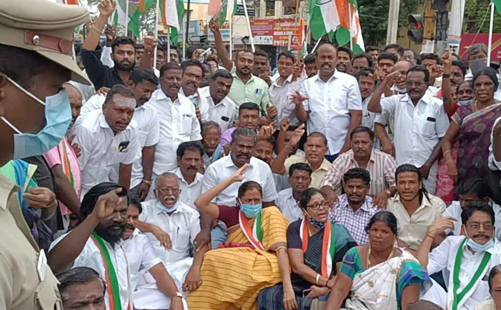 Priyanka Gandhi arrested: Congressmen involved in picketing