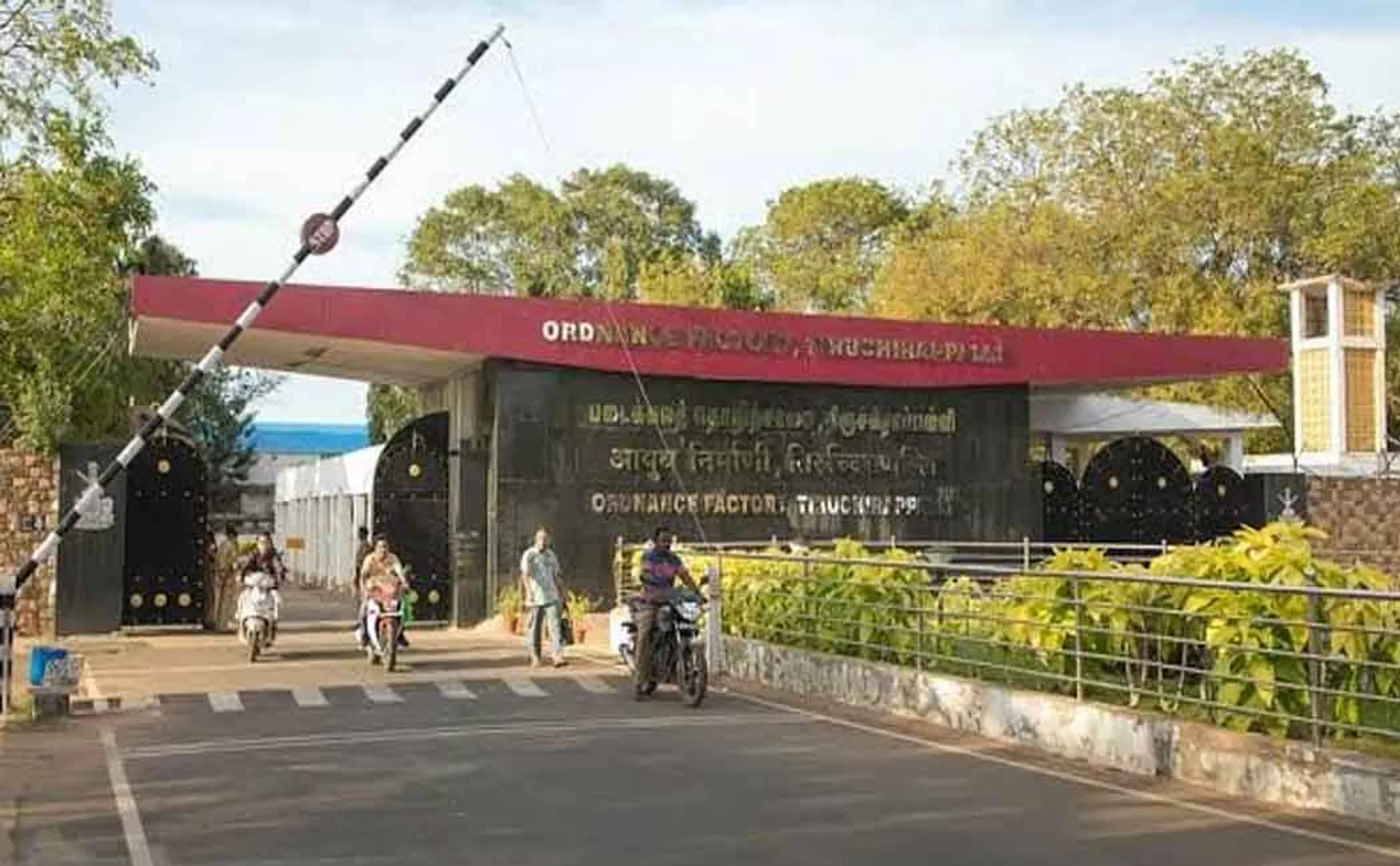 Staff injured during gun test