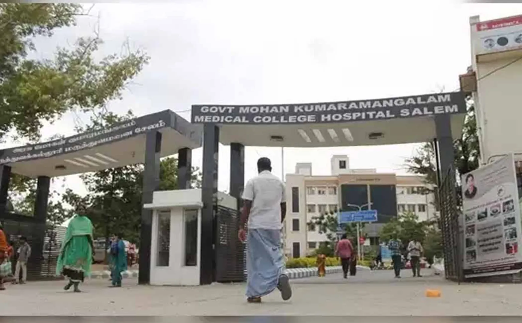 Sudden diarrhea in 8 students staying in hostels!