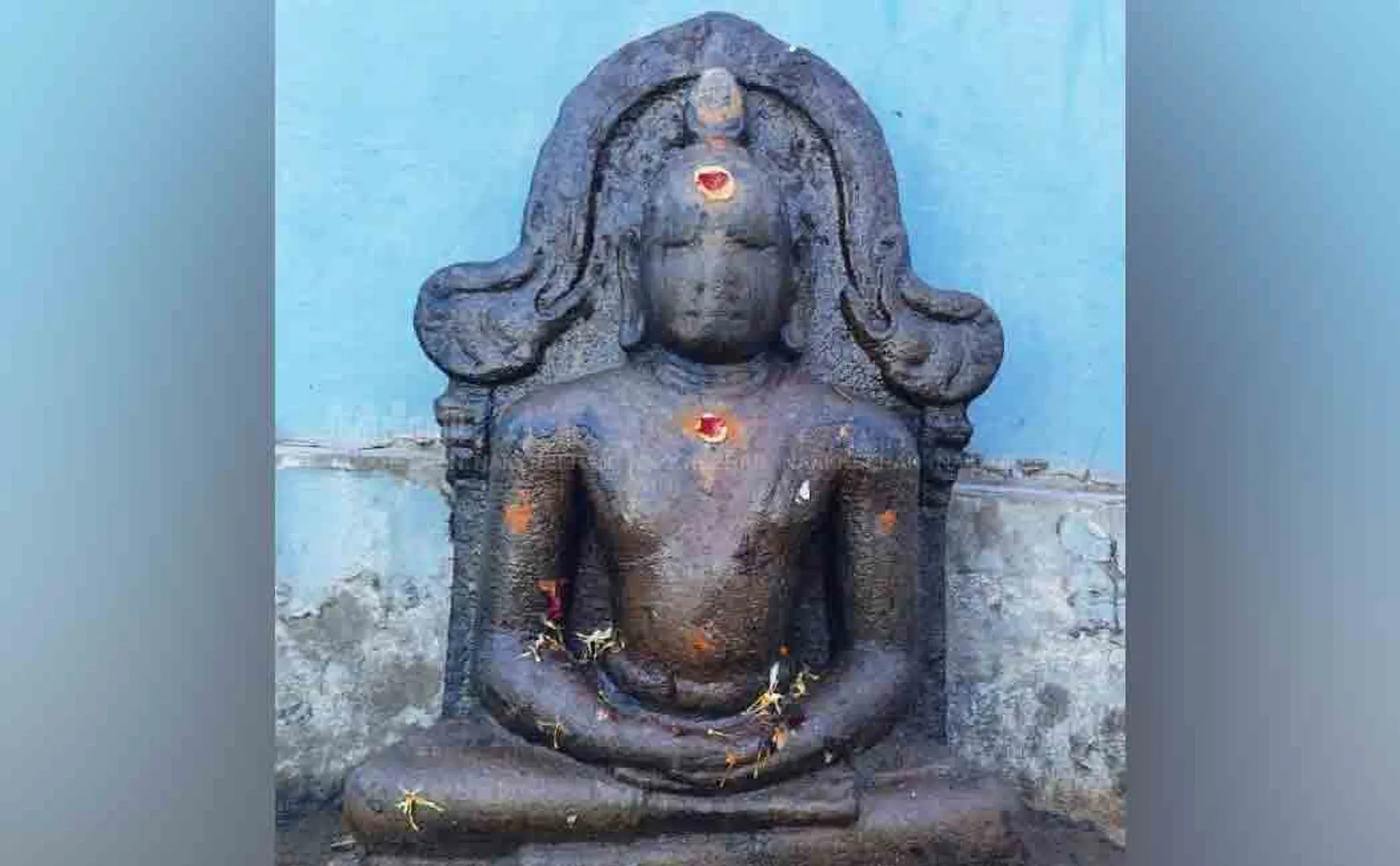 Ancient Buddha statue in Ayyanar temple ..!