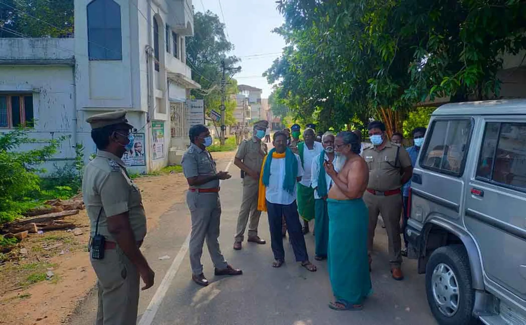 South Indian Rivers Link Farmers Association involved in the struggle
