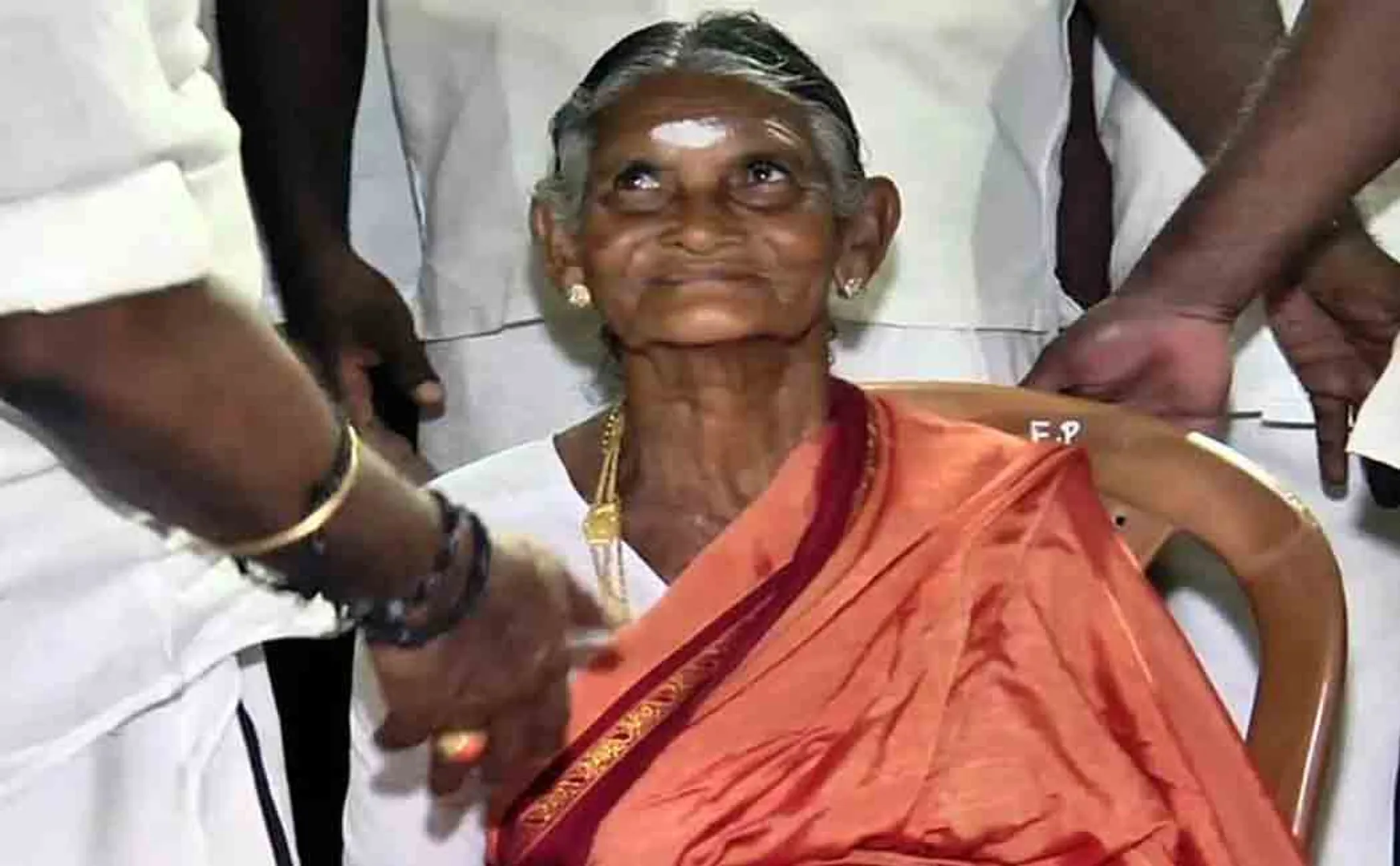 90 years old lady Perumathal won in local body election in sivanthipatti 