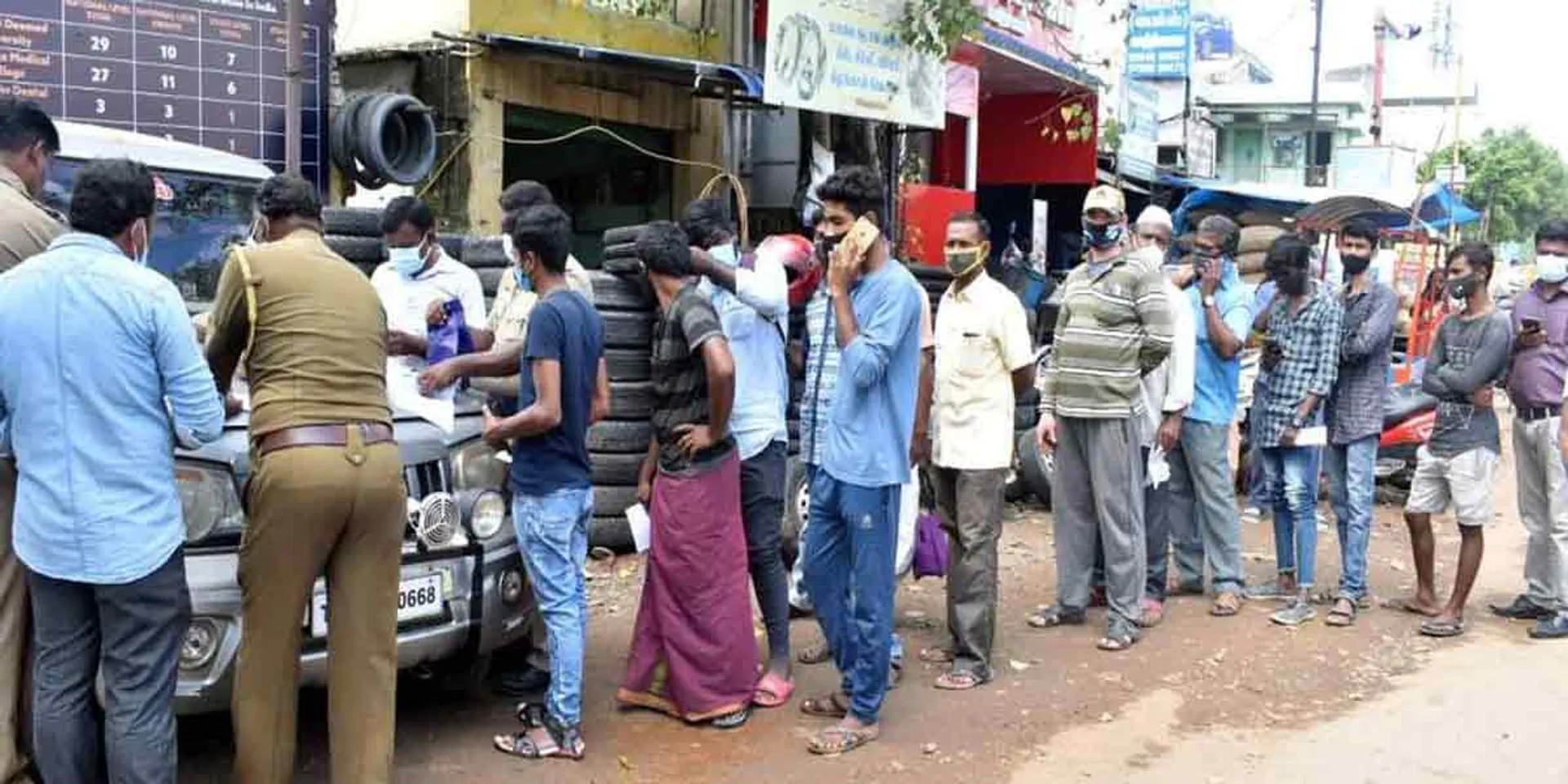 No helmet? Vehicles confiscated in Erode ..!