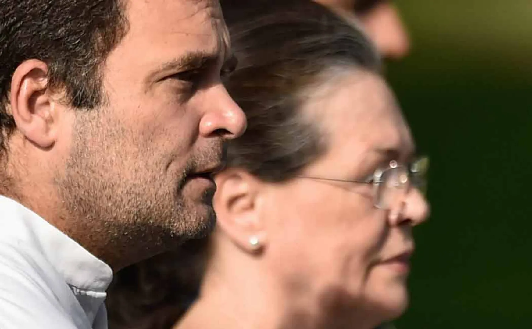 RAHUL - SONIA 