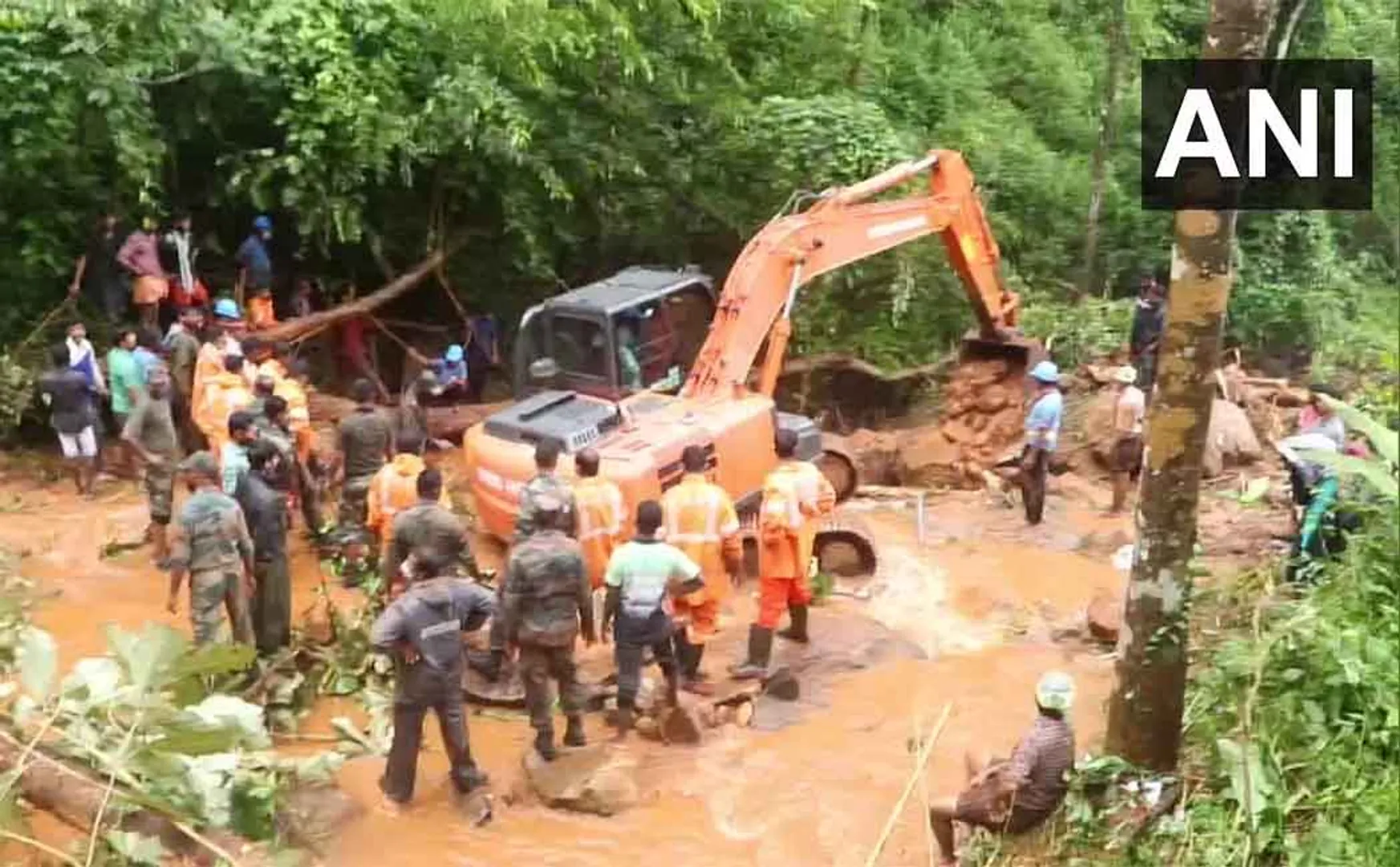 Heavy rains, floods in Kerala - Prime Minister Narendra Modi asked!